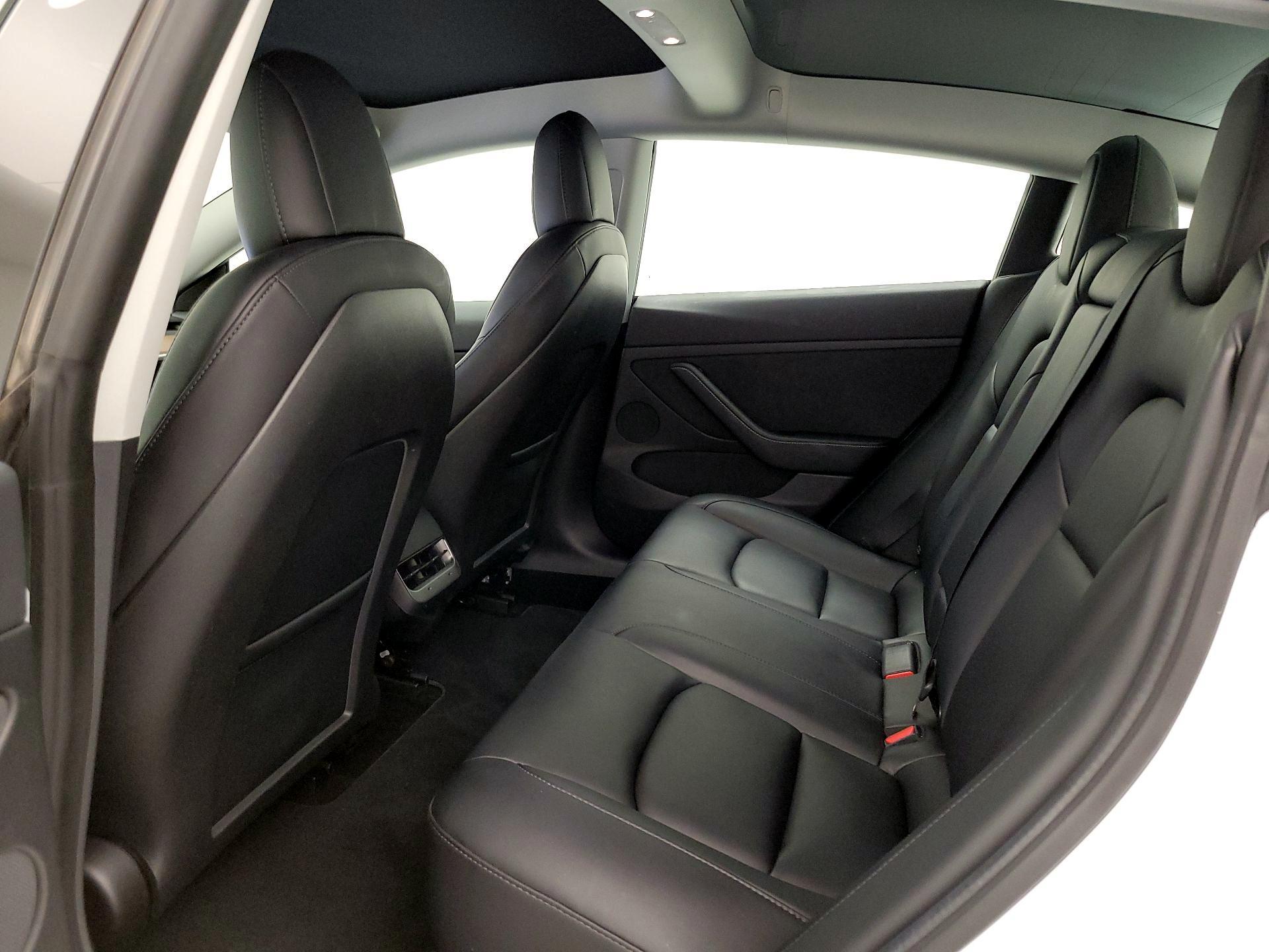 Thumbnail: 2021 Tesla Model 3 - 20