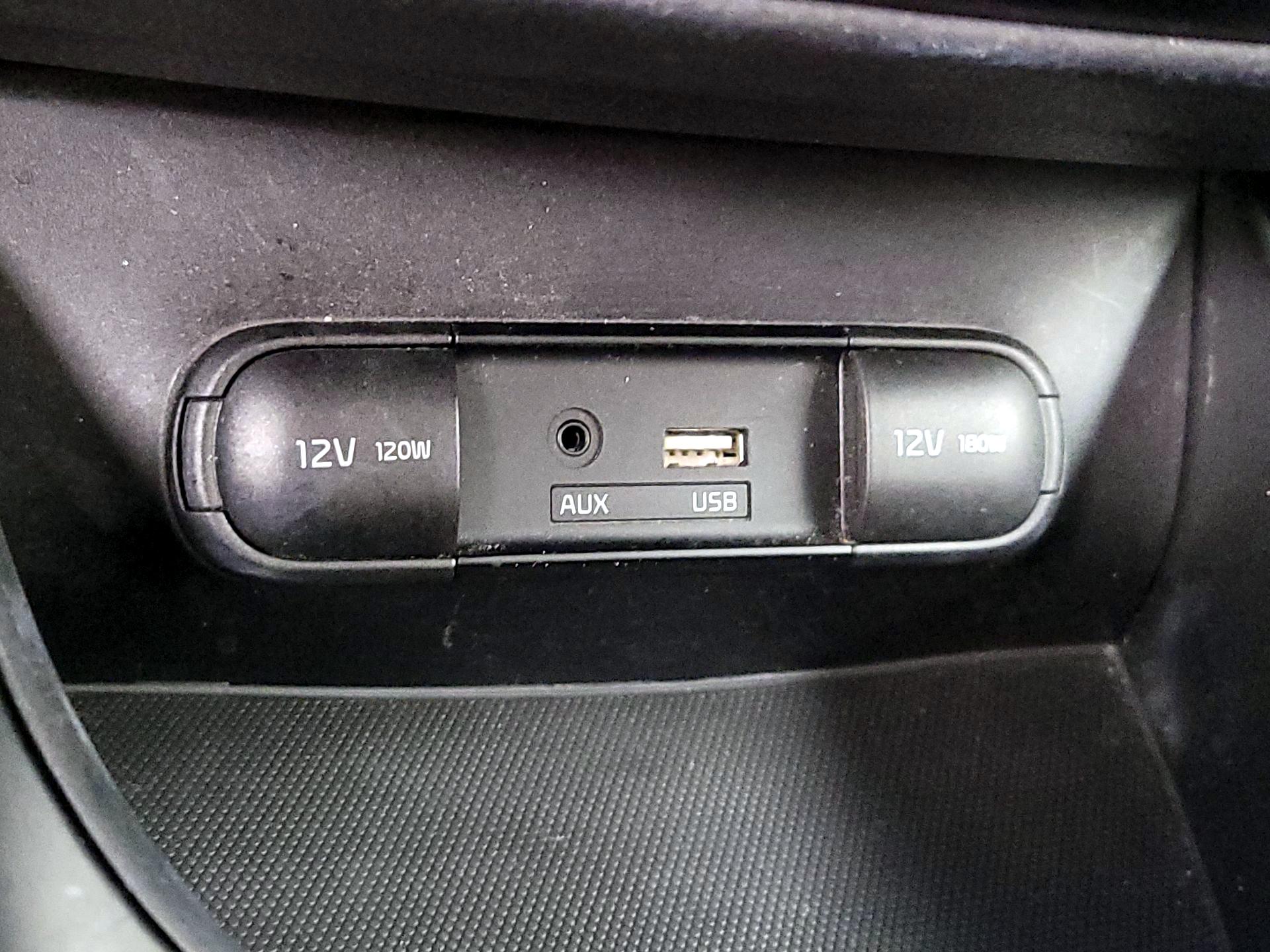 Thumbnail: 2018 Kia Soul - 18