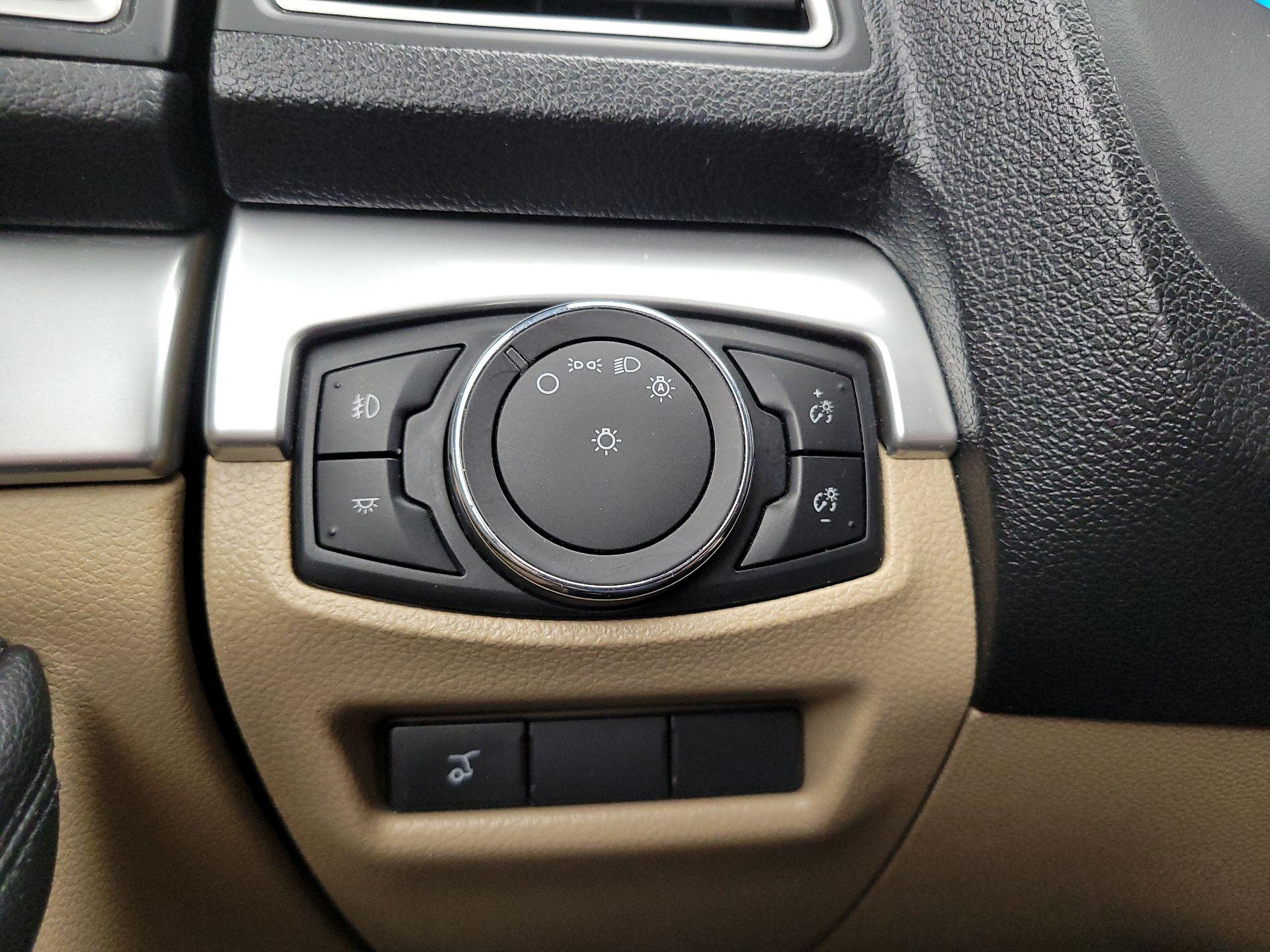 Thumbnail: 2017 Ford Explorer - 13