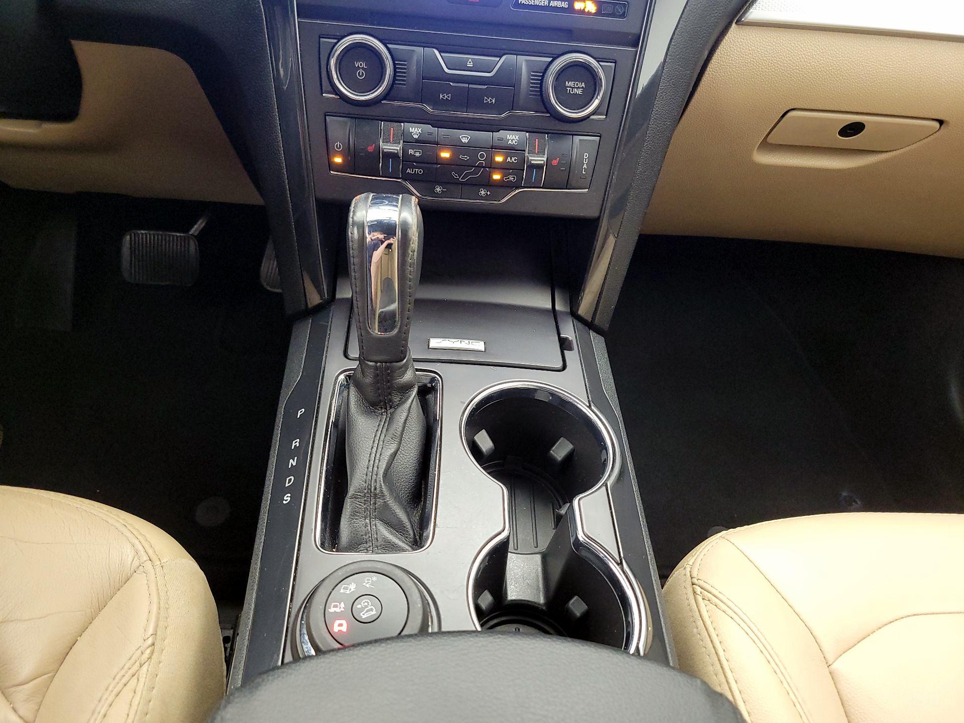 Thumbnail: 2017 Ford Explorer - 18