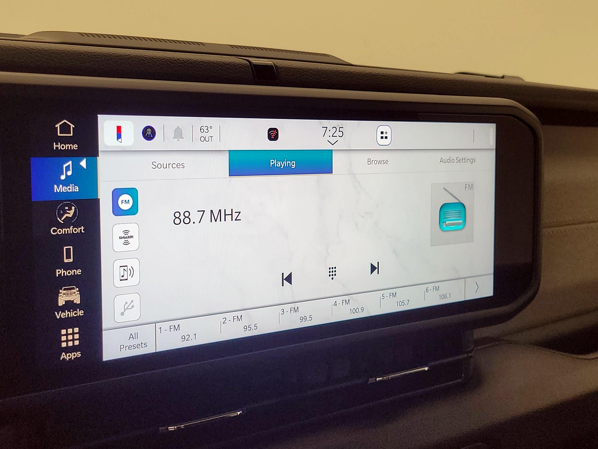 Thumbnail: 2025 Jeep Wrangler - 15