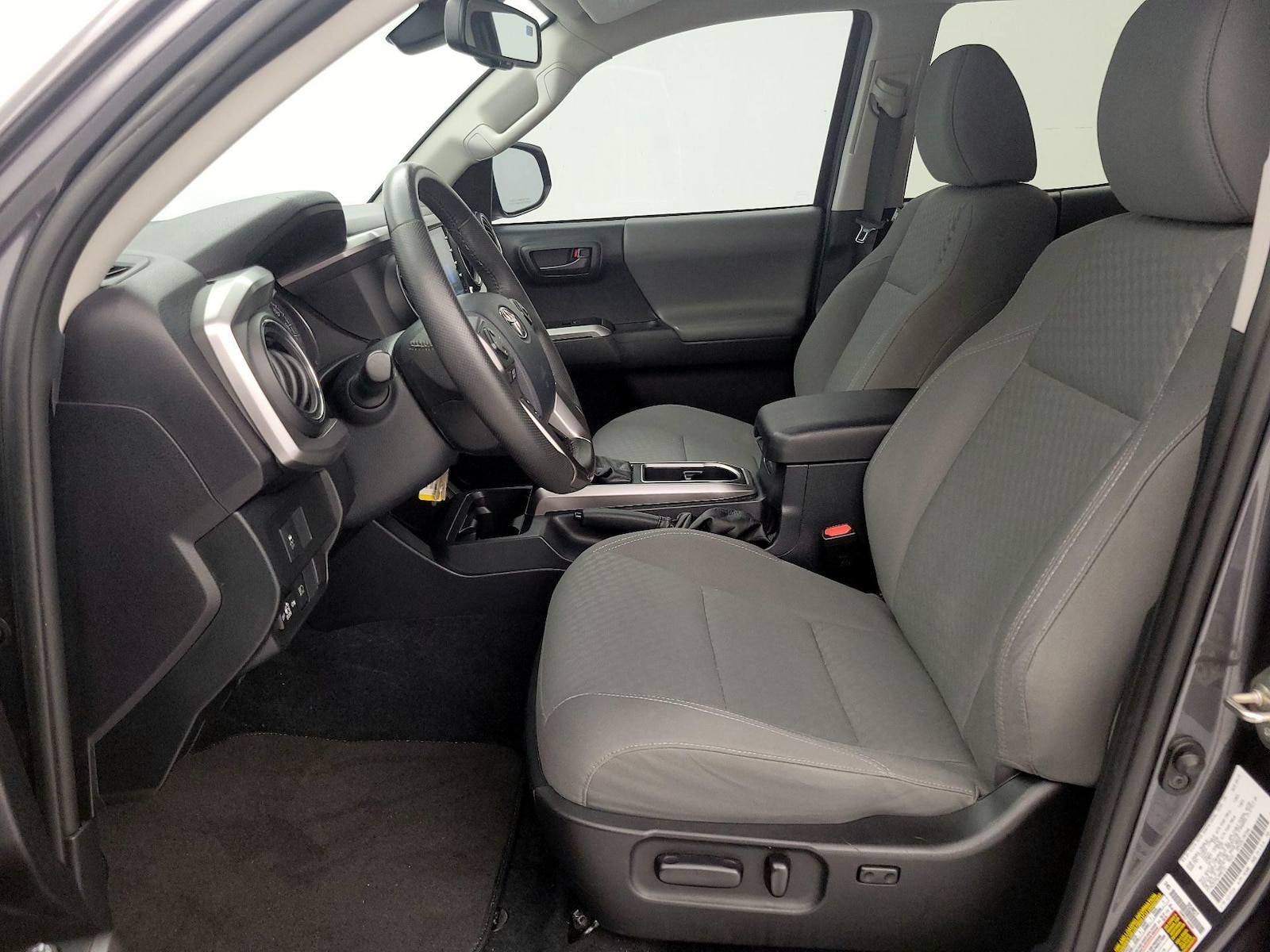 2020 Toyota Tacoma SR5 - Photo 12