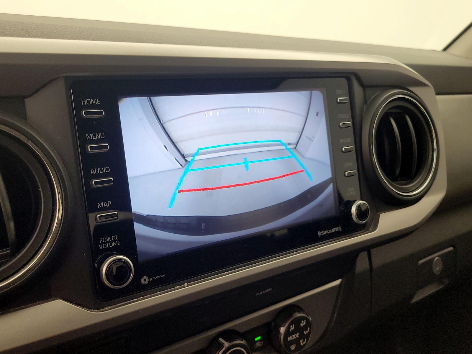 2020 Toyota Tacoma SR5 - Photo 15