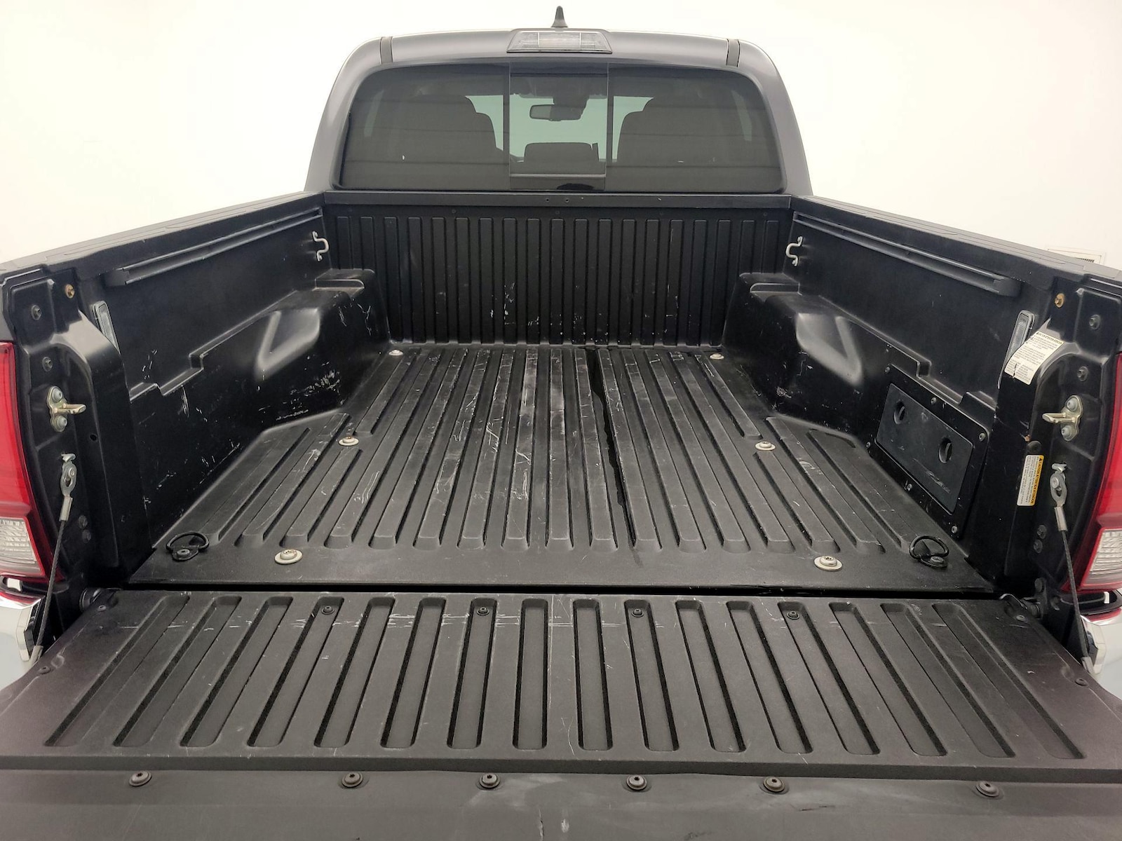 2020 Toyota Tacoma SR5 - Photo 21