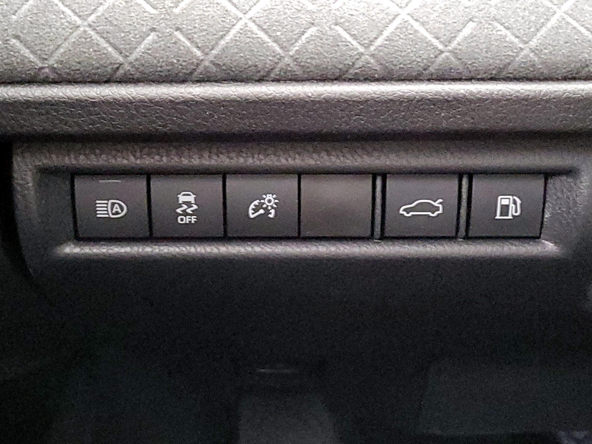 Thumbnail: 2026 Toyota Camry - 13