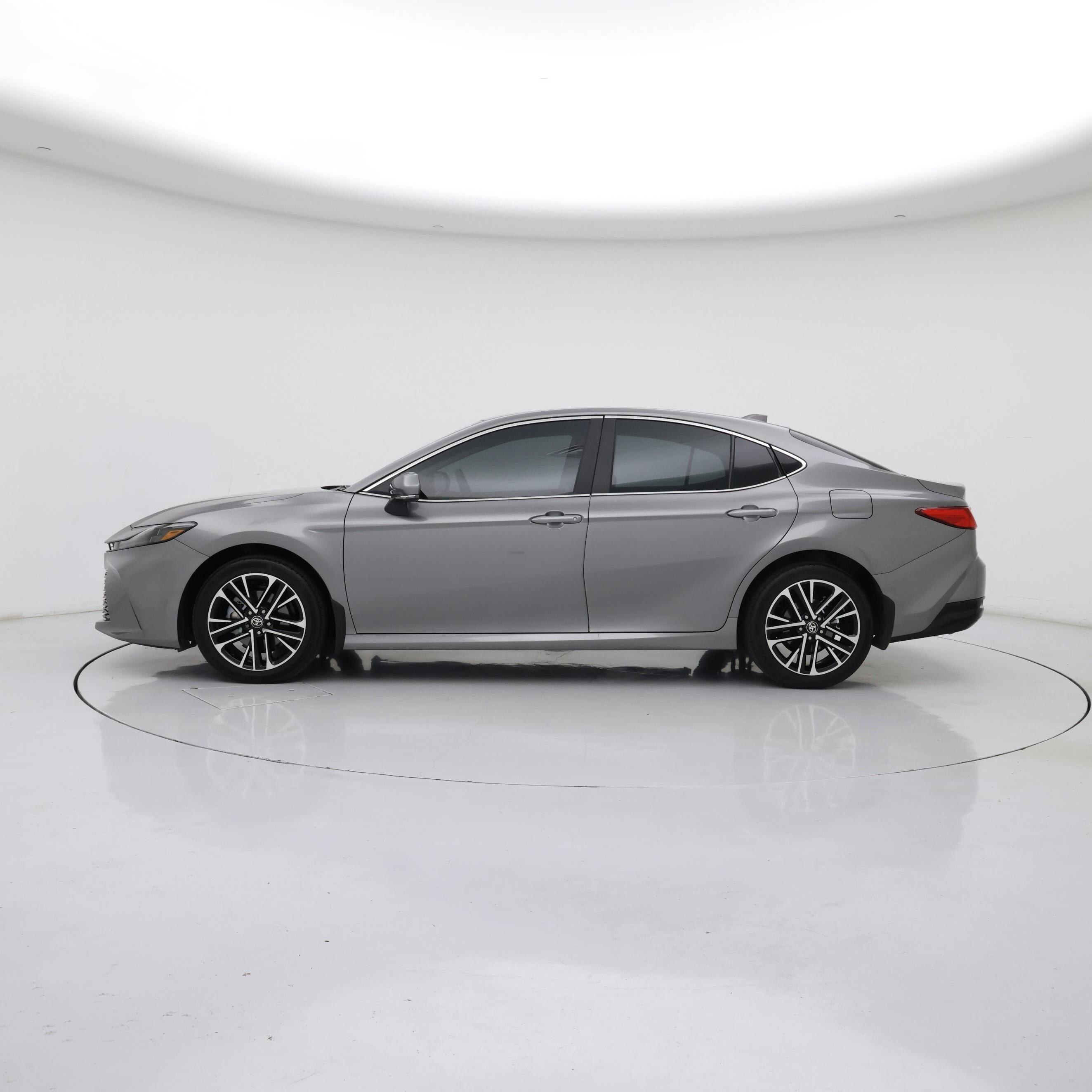 Thumbnail: 2026 Toyota Camry - 3