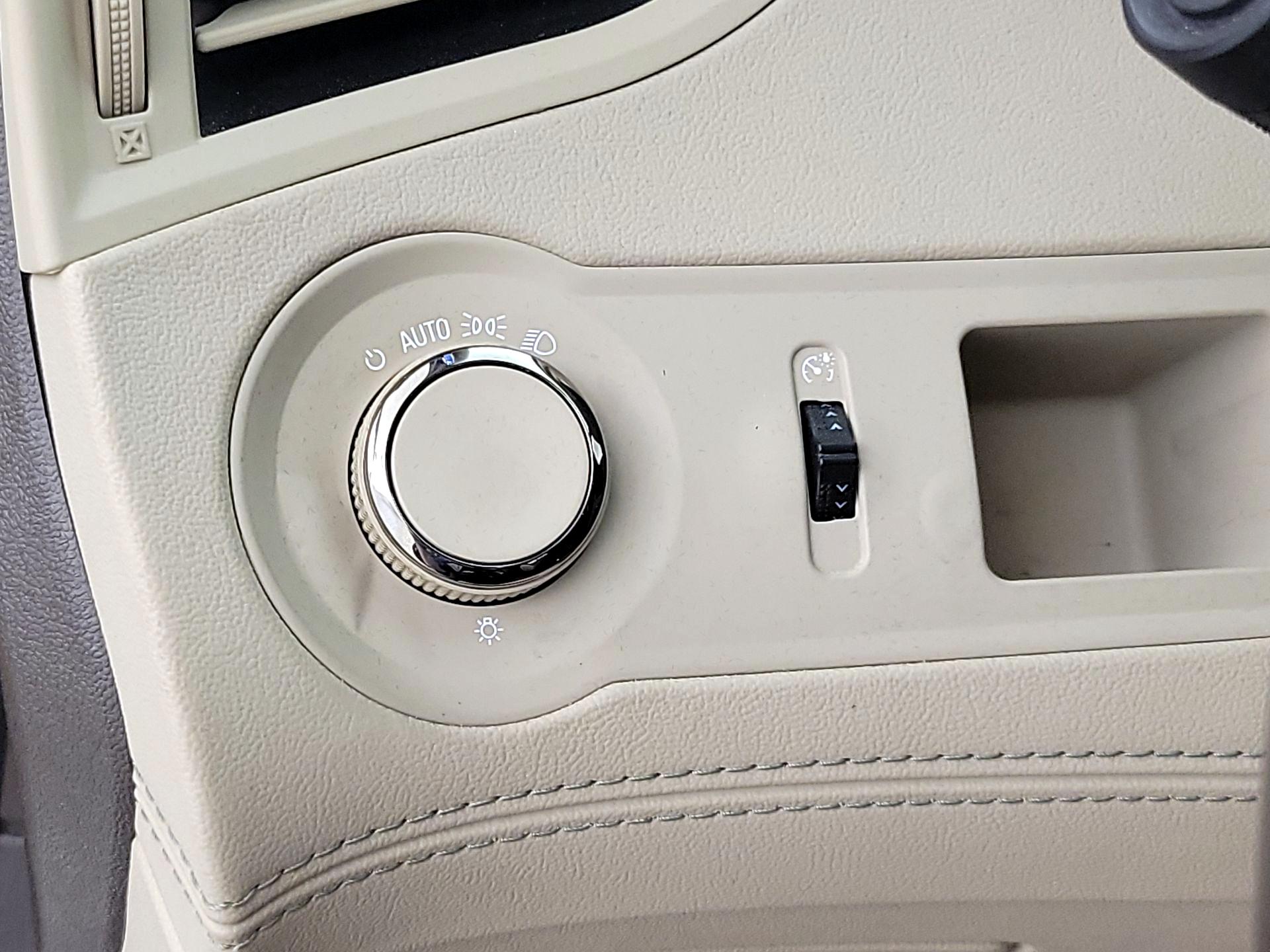 Thumbnail: 2014 Buick LaCrosse - 13