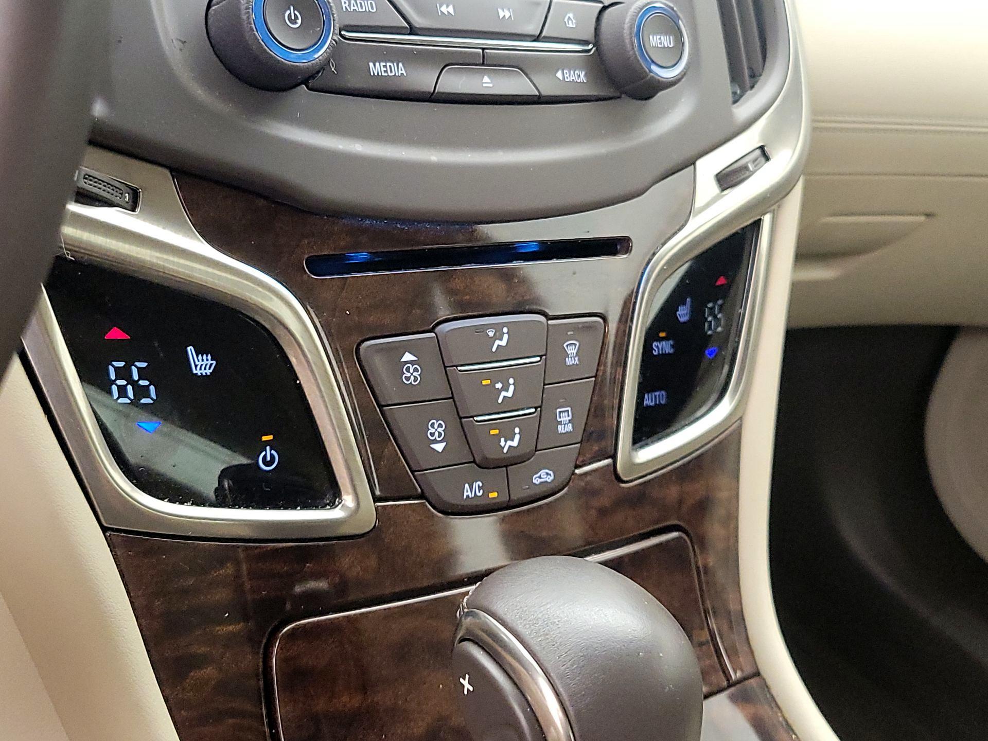 Thumbnail: 2014 Buick LaCrosse - 16