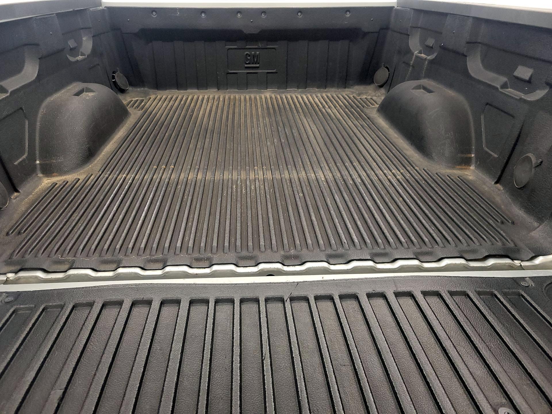 Thumbnail: 2014 Chevrolet Silverado 1500 - 18