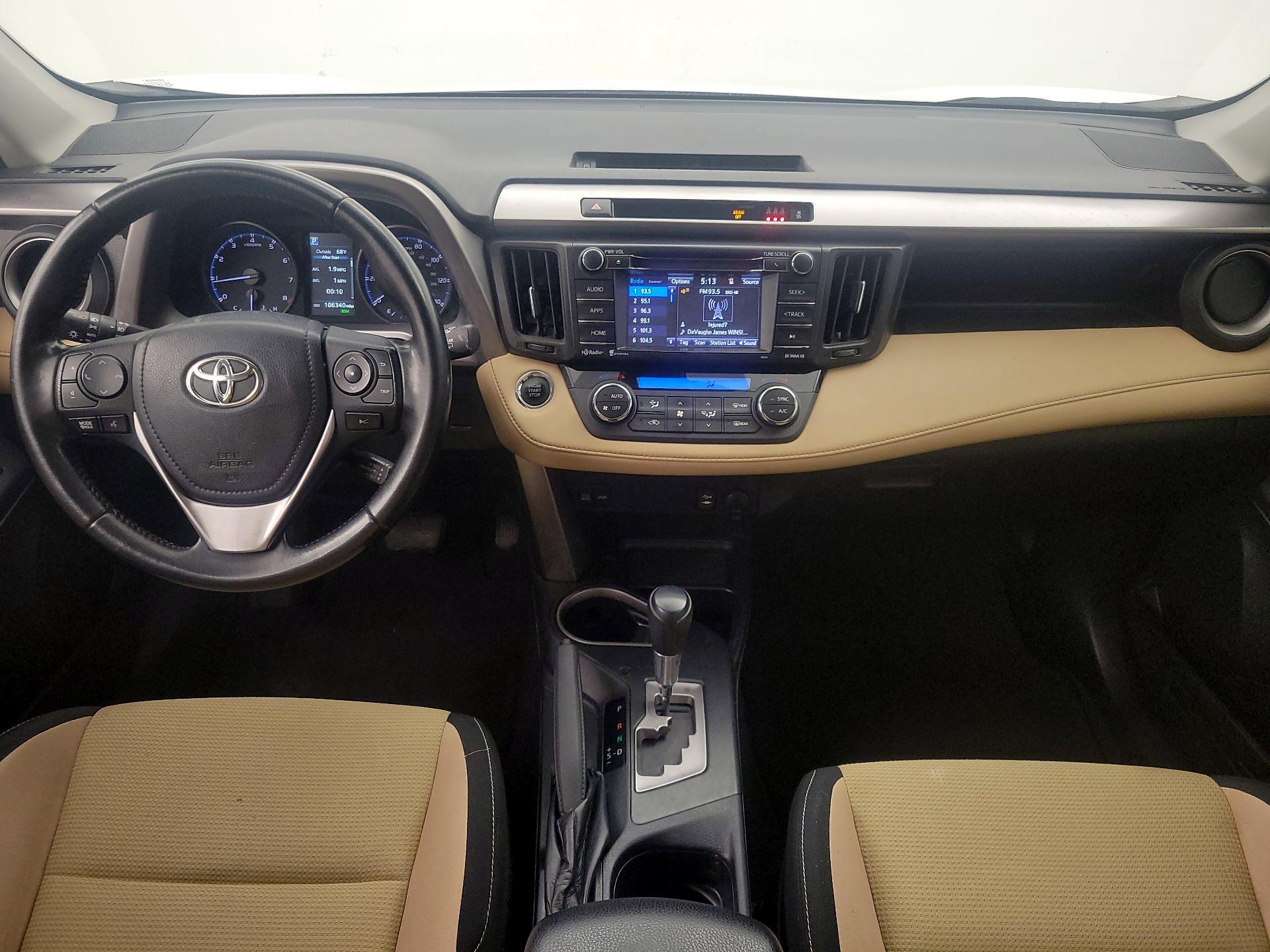 Thumbnail: 2017 Toyota RAV4 - 9