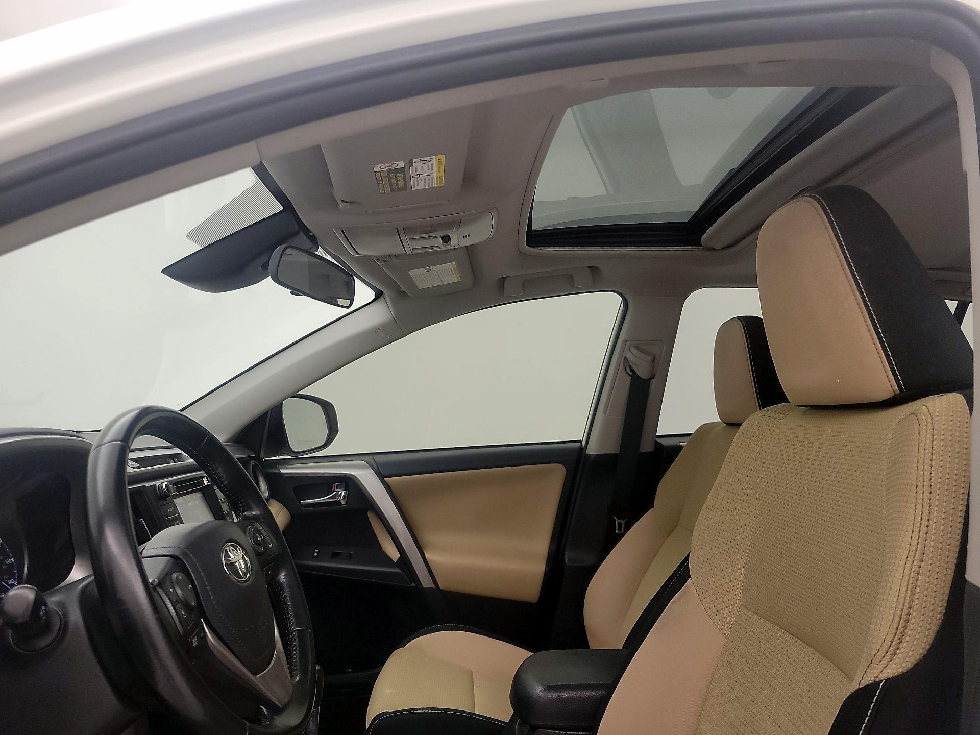 Thumbnail: 2017 Toyota RAV4 - 19