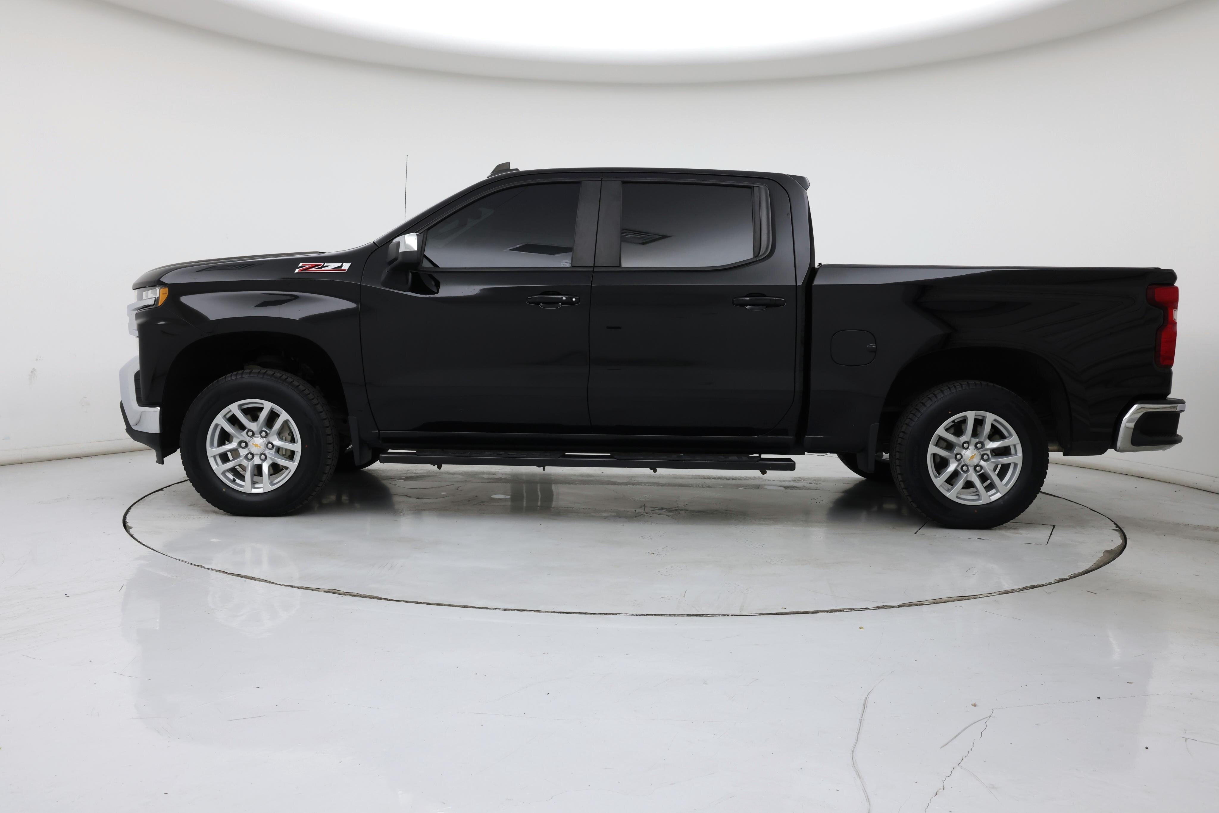 Thumbnail: 2020 Chevrolet Silverado 1500 - 3