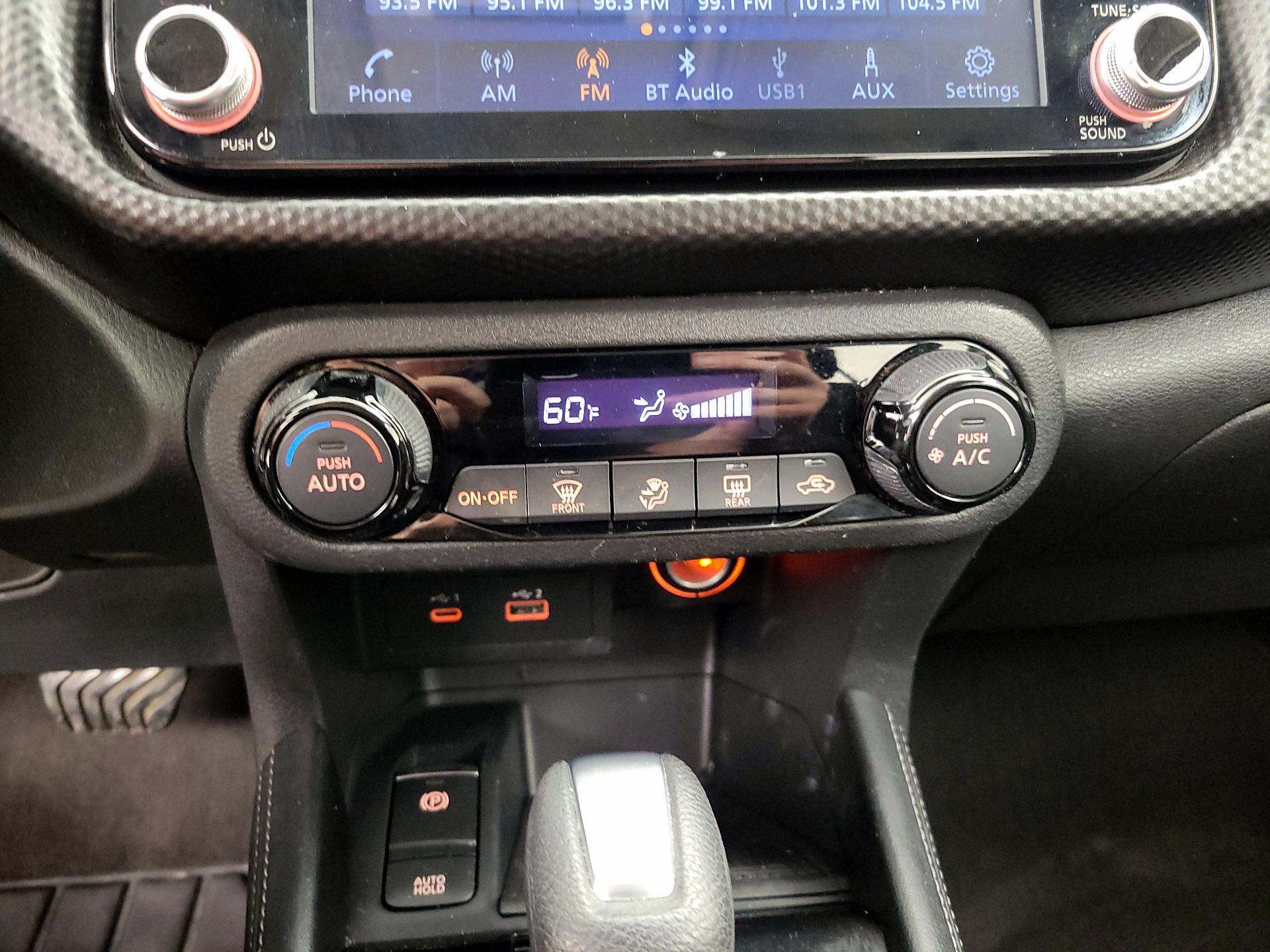 Thumbnail: 2021 Nissan Kicks - 15