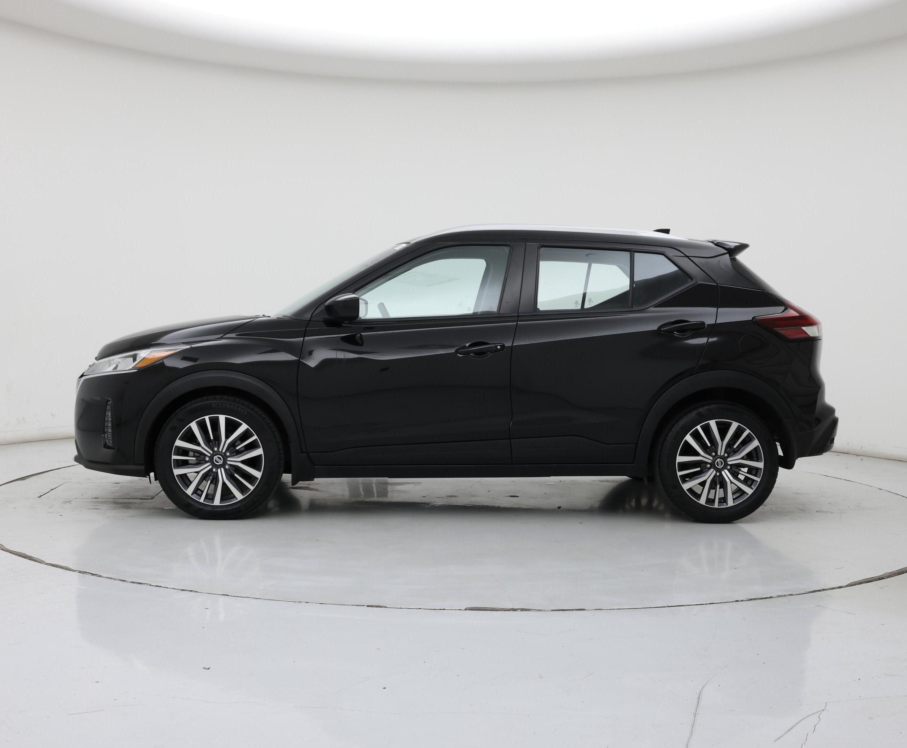 Thumbnail: 2021 Nissan Kicks - 3