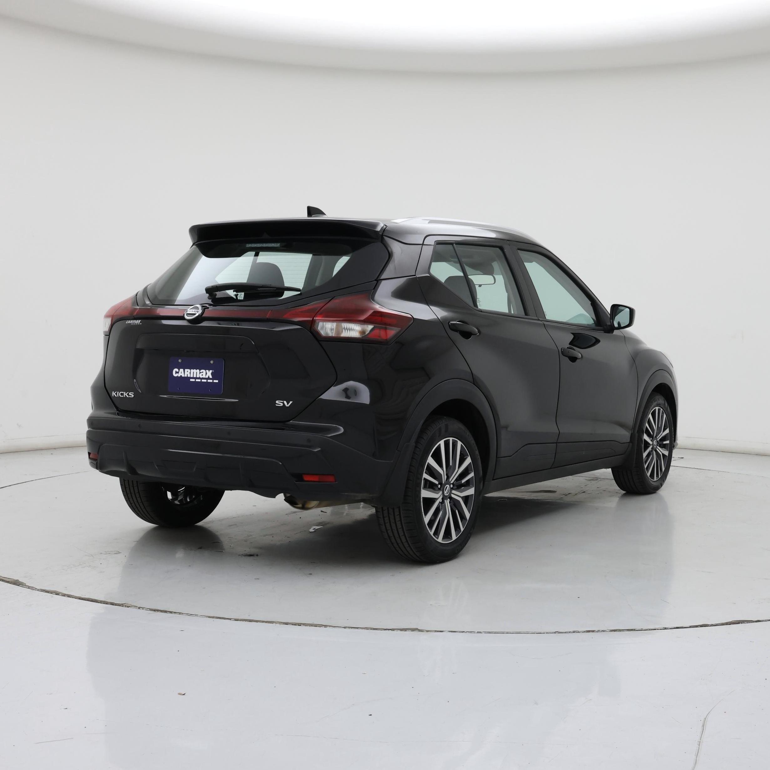 Thumbnail: 2021 Nissan Kicks - 8