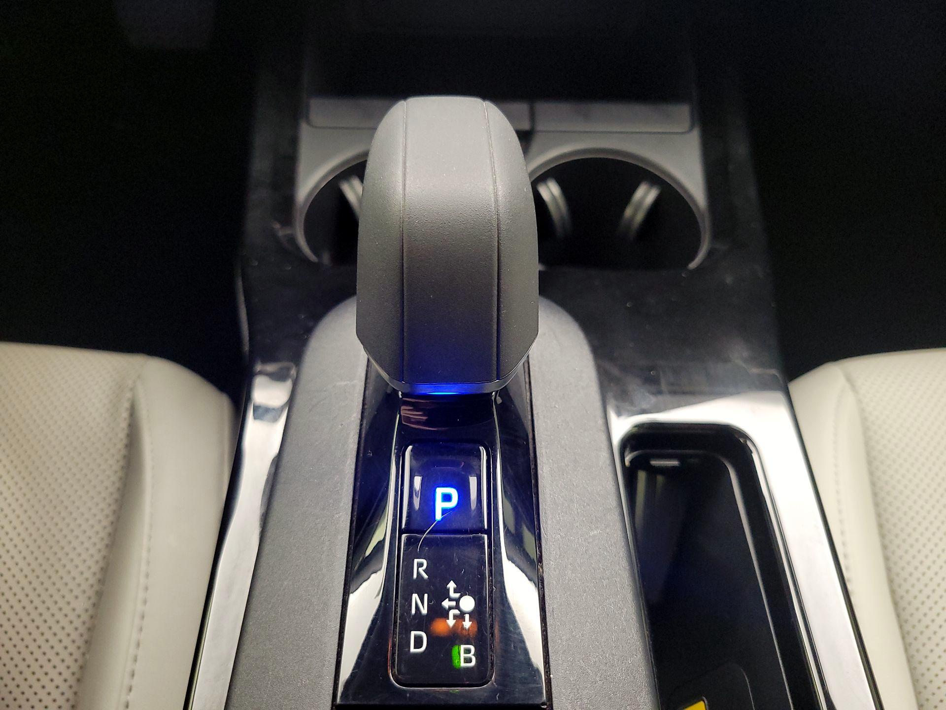 Thumbnail: 2023 Toyota Prius - 18