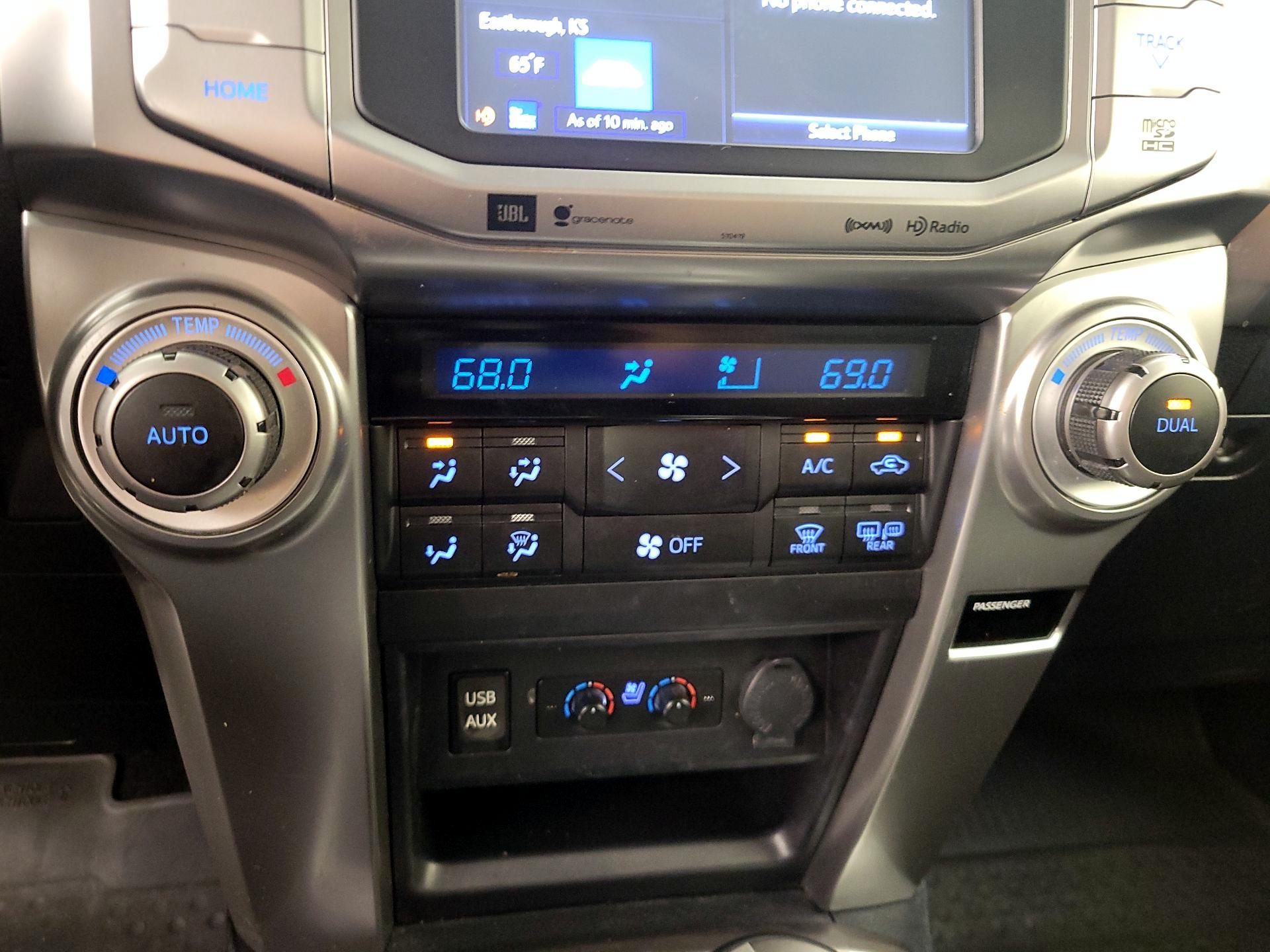 Thumbnail: 2019 Toyota 4Runner - 16