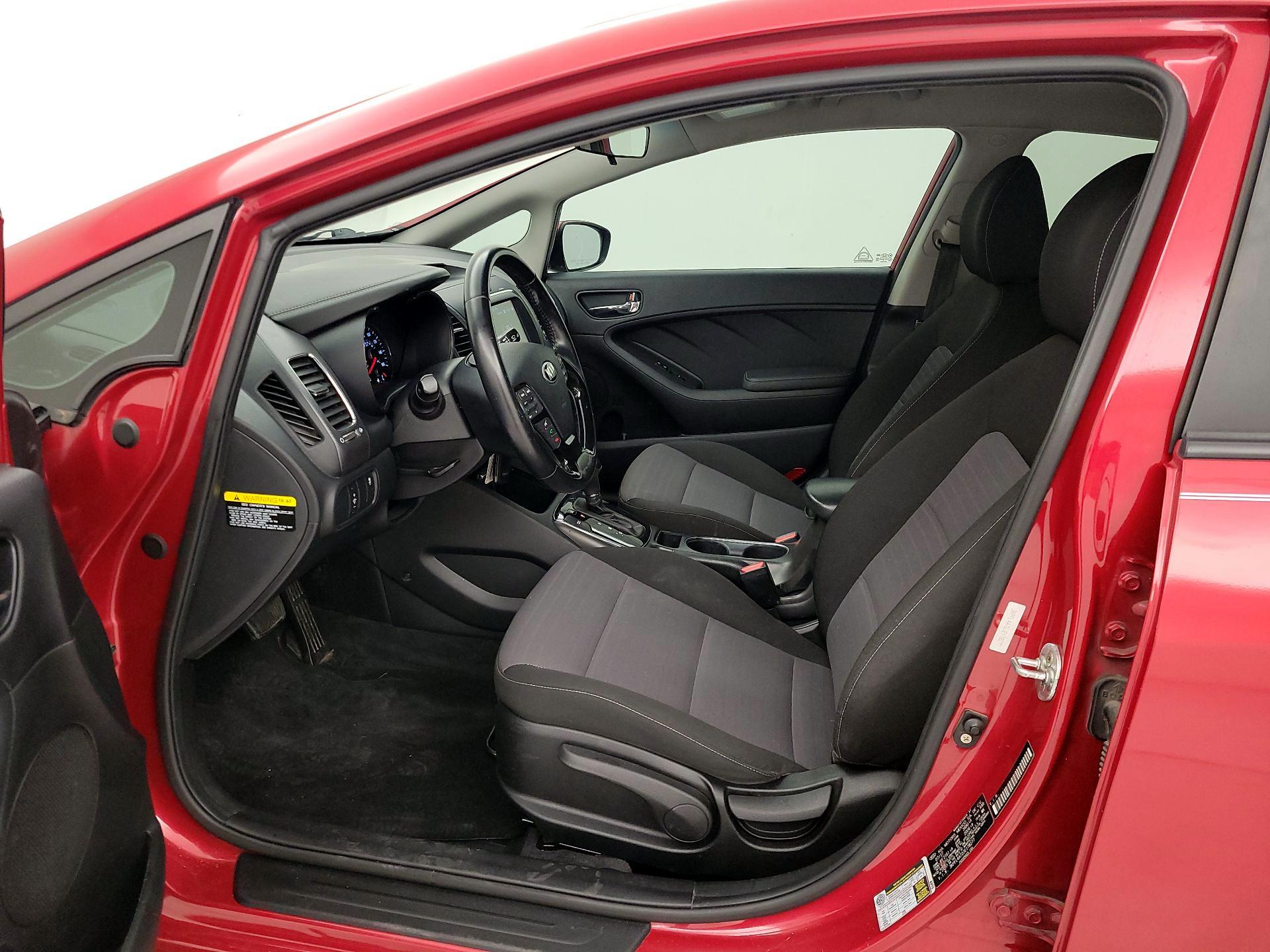 Thumbnail: 2018 Kia Forte - 11