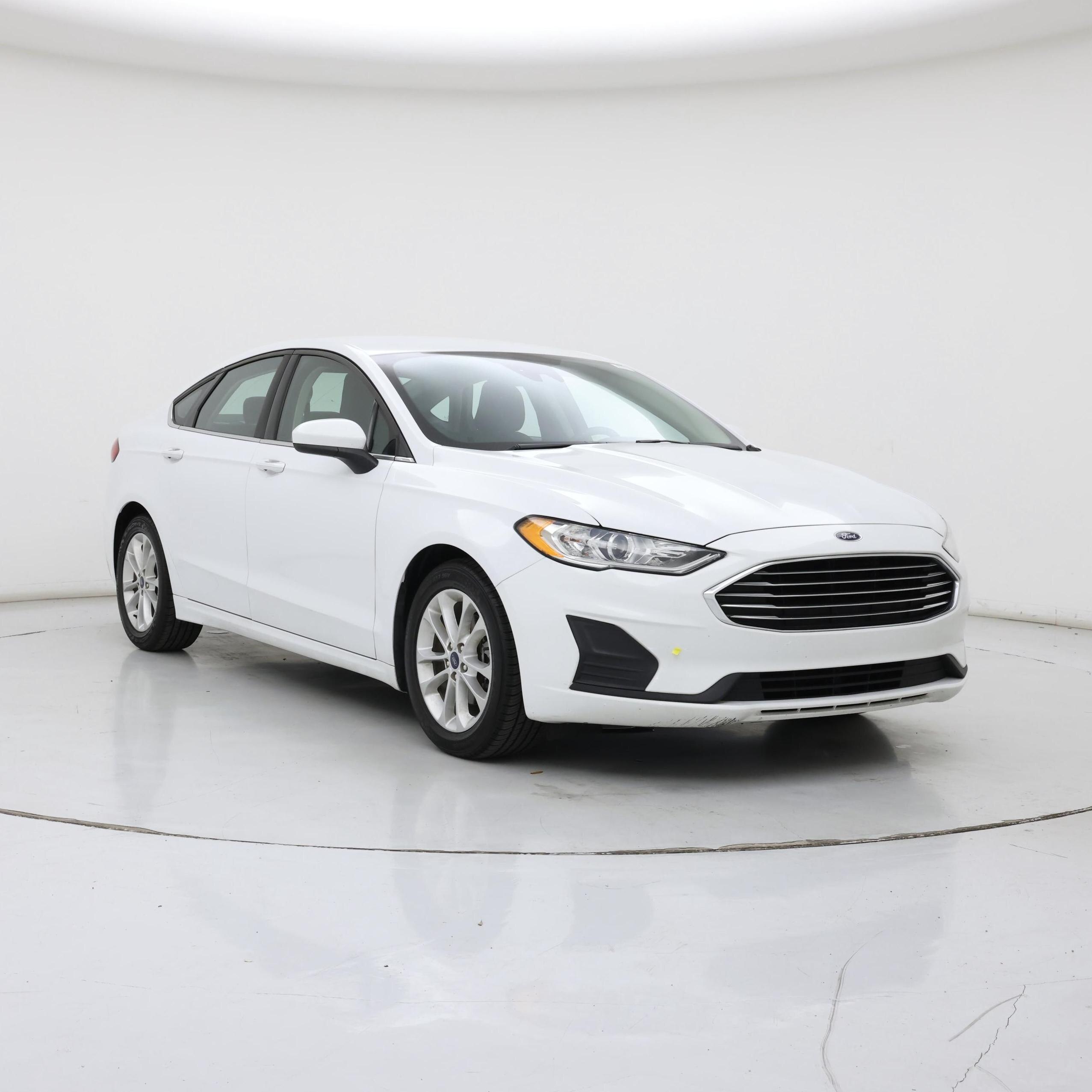 White 2019 Ford Fusion Sedan Front-Wheel Drive Automatic