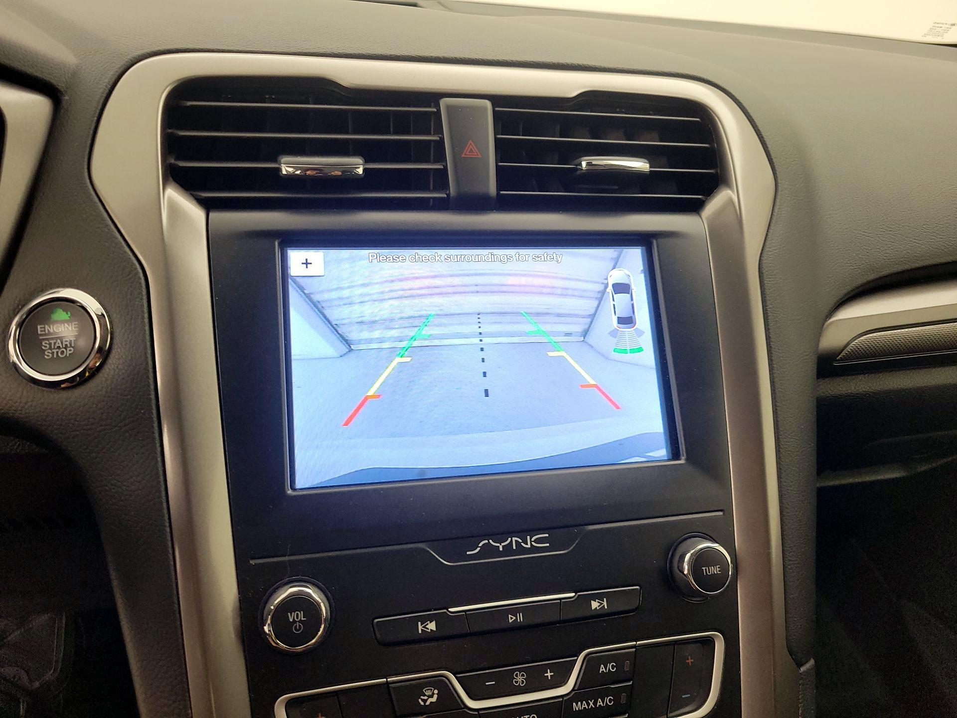 Thumbnail: 2019 Ford Fusion - 14