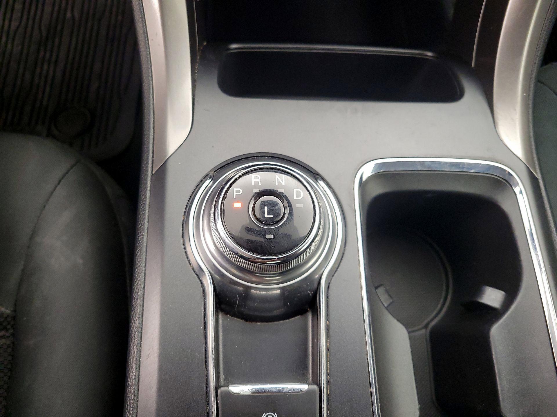 Thumbnail: 2019 Ford Fusion - 17