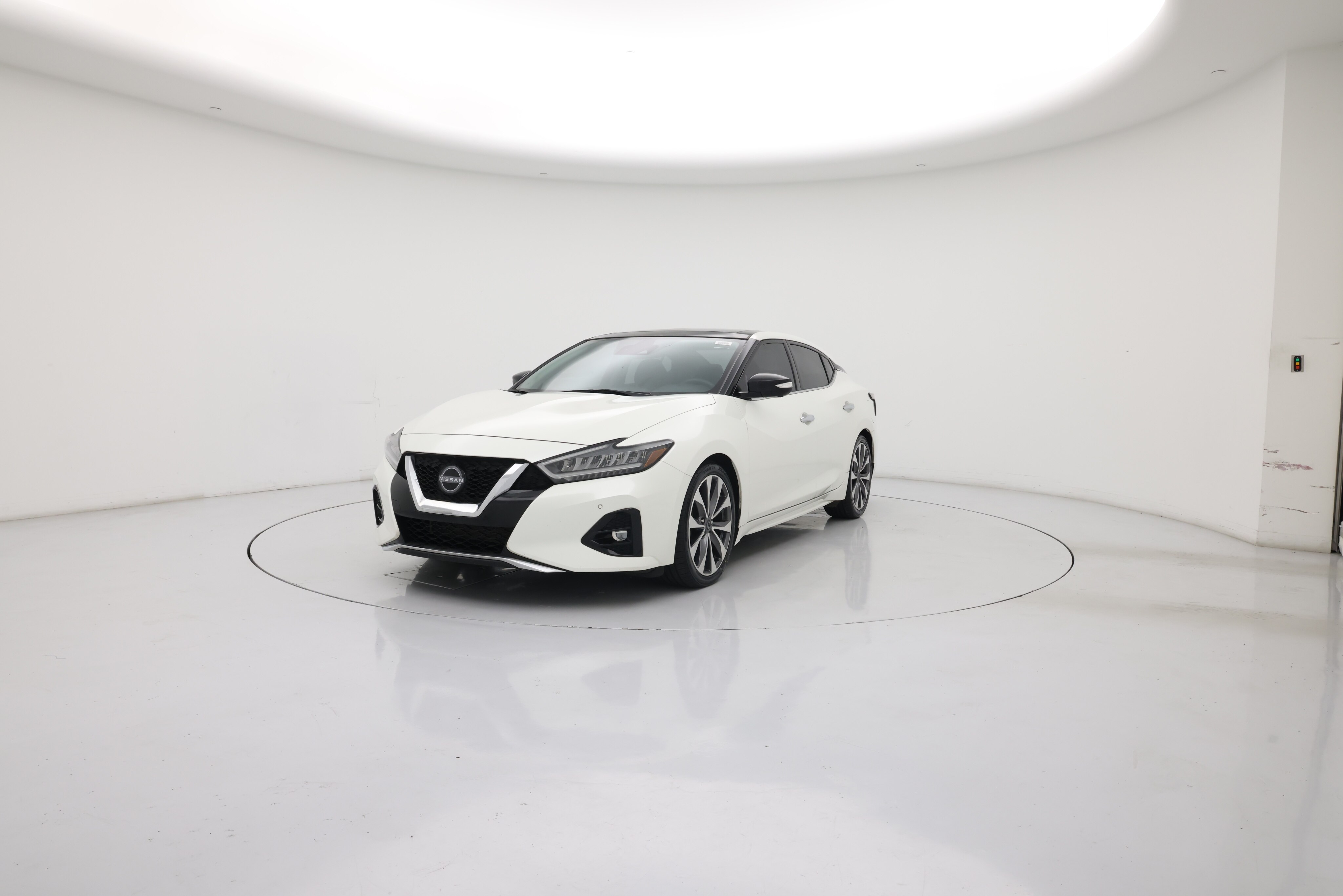 Thumbnail: 2023 Nissan Maxima - 10