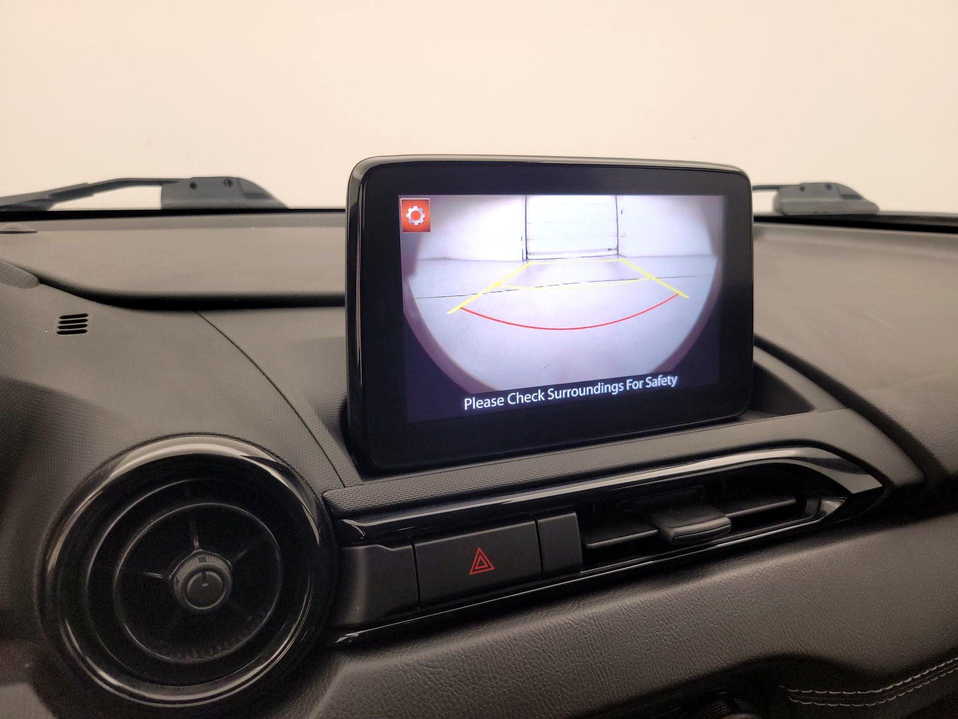 Thumbnail: 2020 Mazda MX-5 Miata - 15