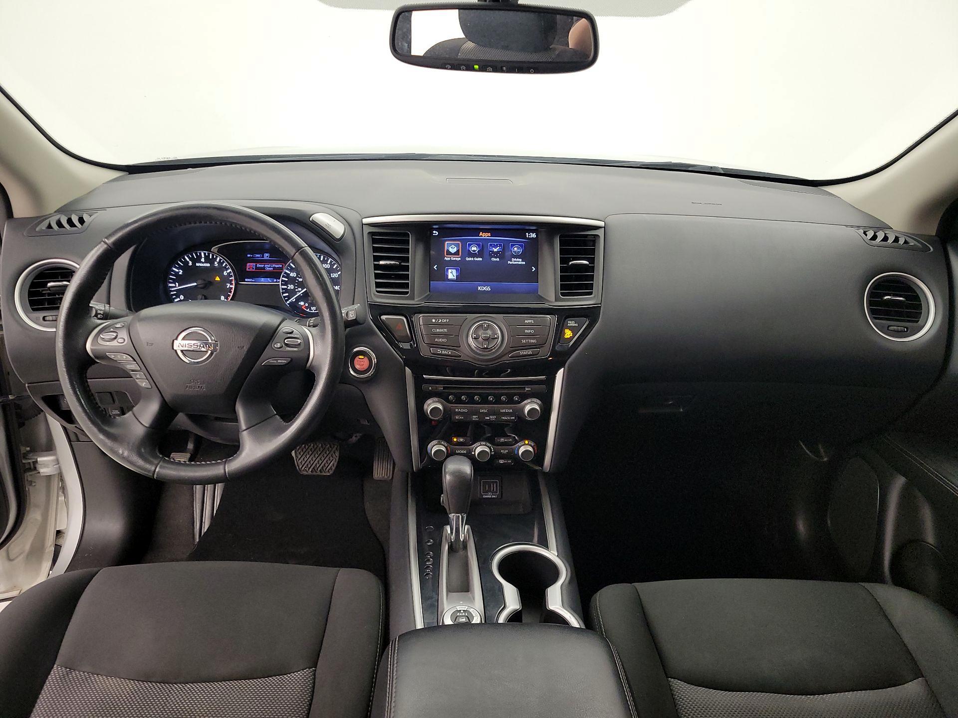 Thumbnail: 2020 Nissan Pathfinder - 9