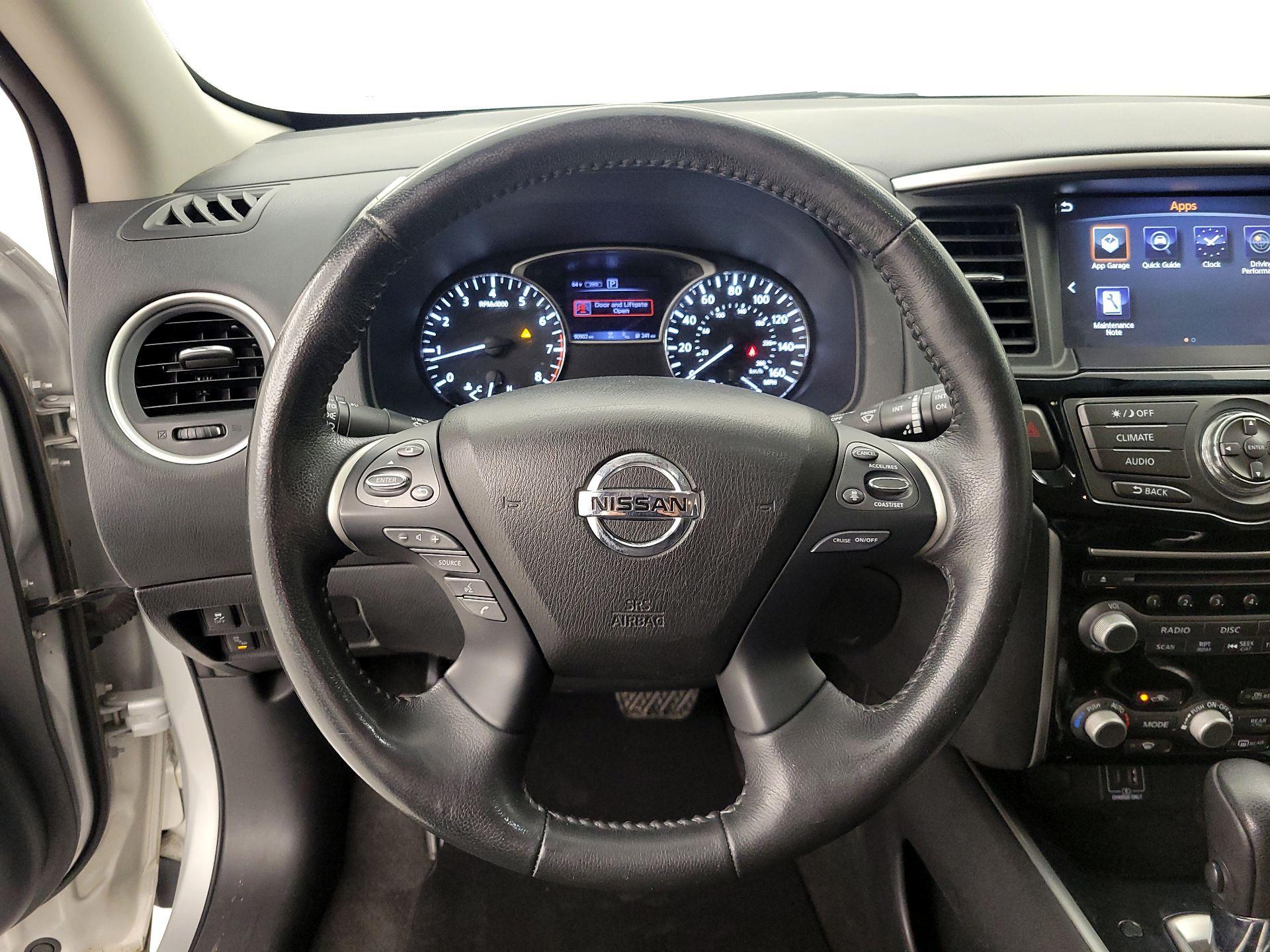 Thumbnail: 2020 Nissan Pathfinder - 10