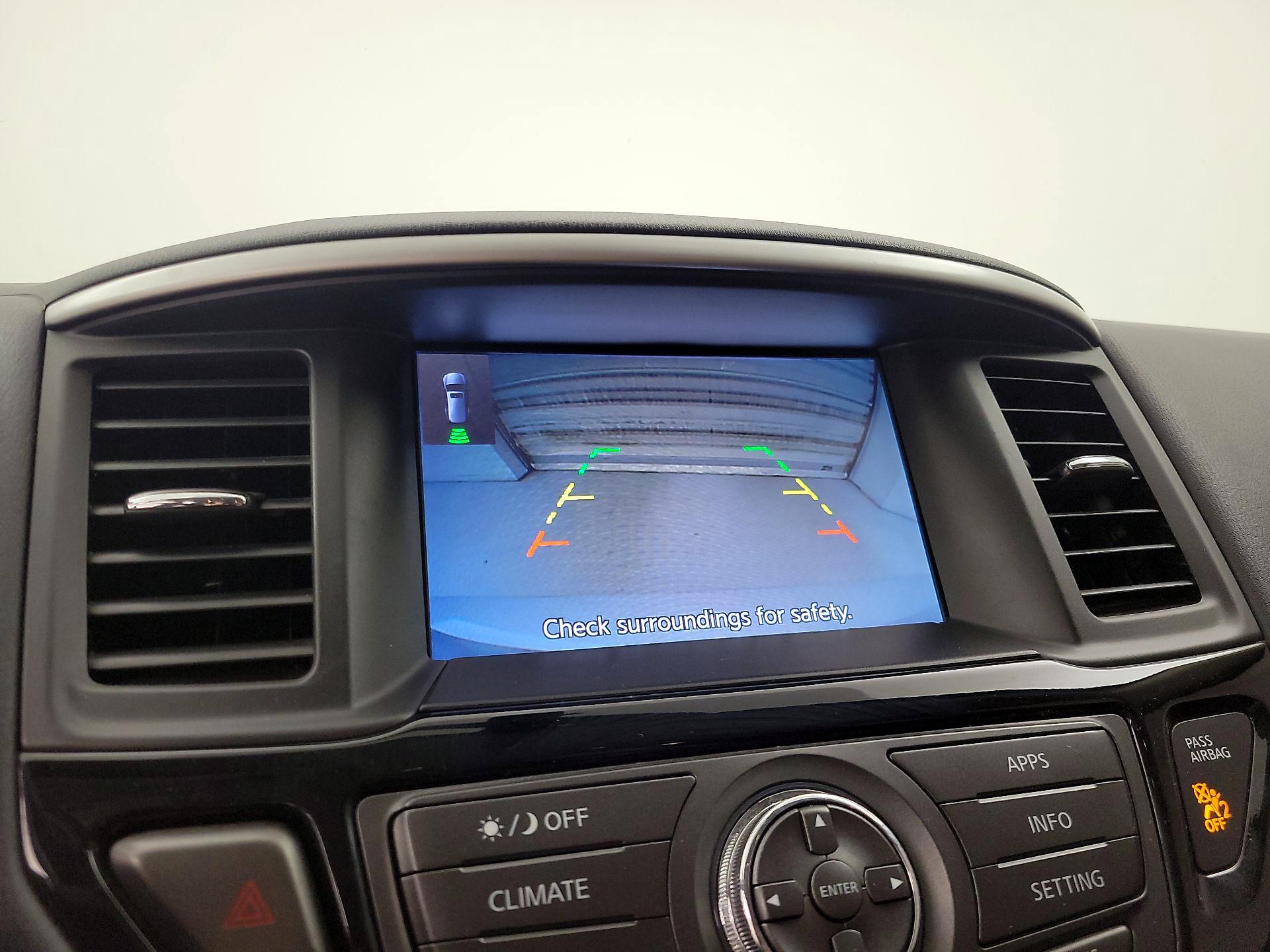 Thumbnail: 2020 Nissan Pathfinder - 14