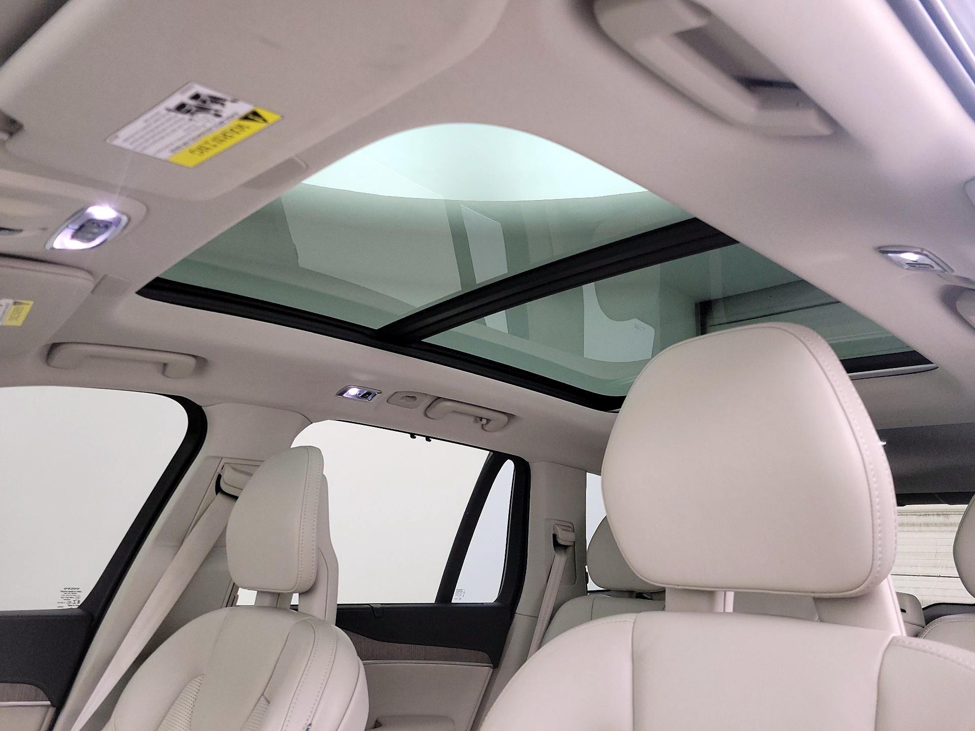 Thumbnail: 2021 Volvo XC90 - 20
