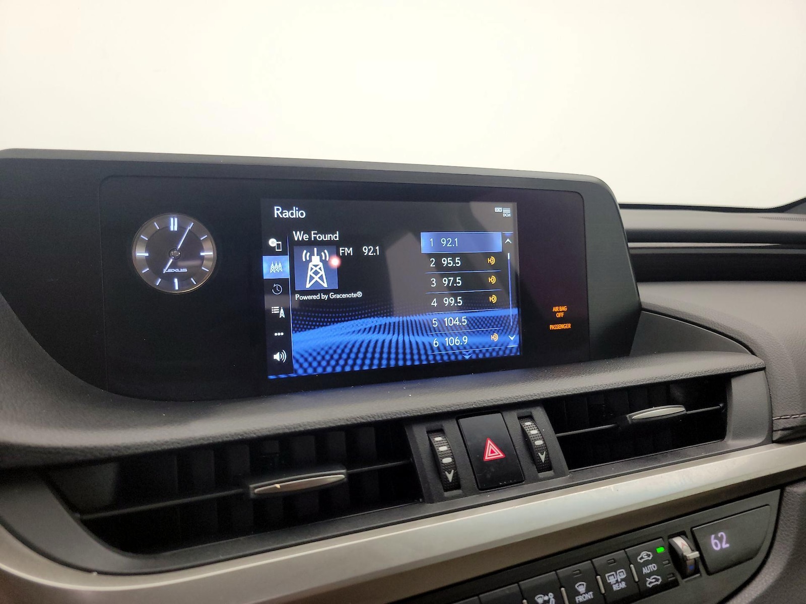 2021 Lexus ES 350 - Photo 6