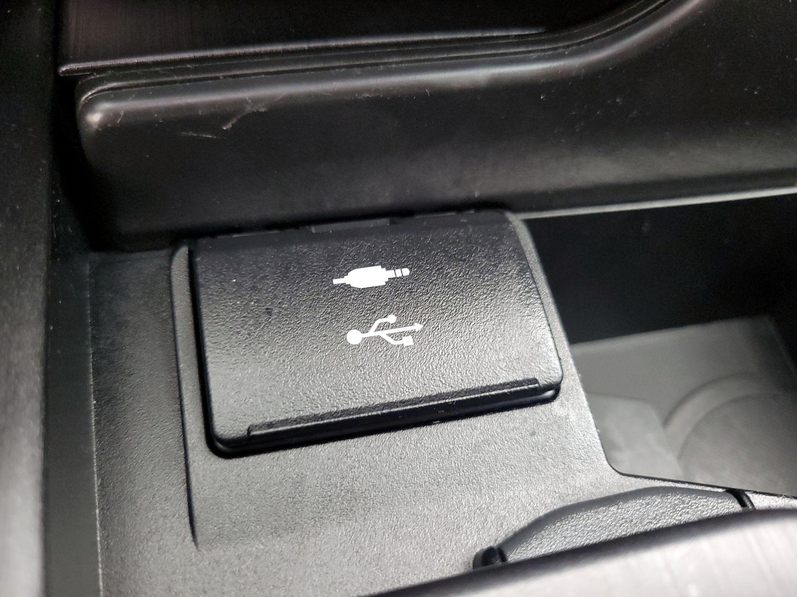2021 Lexus ES 350 - Photo 9