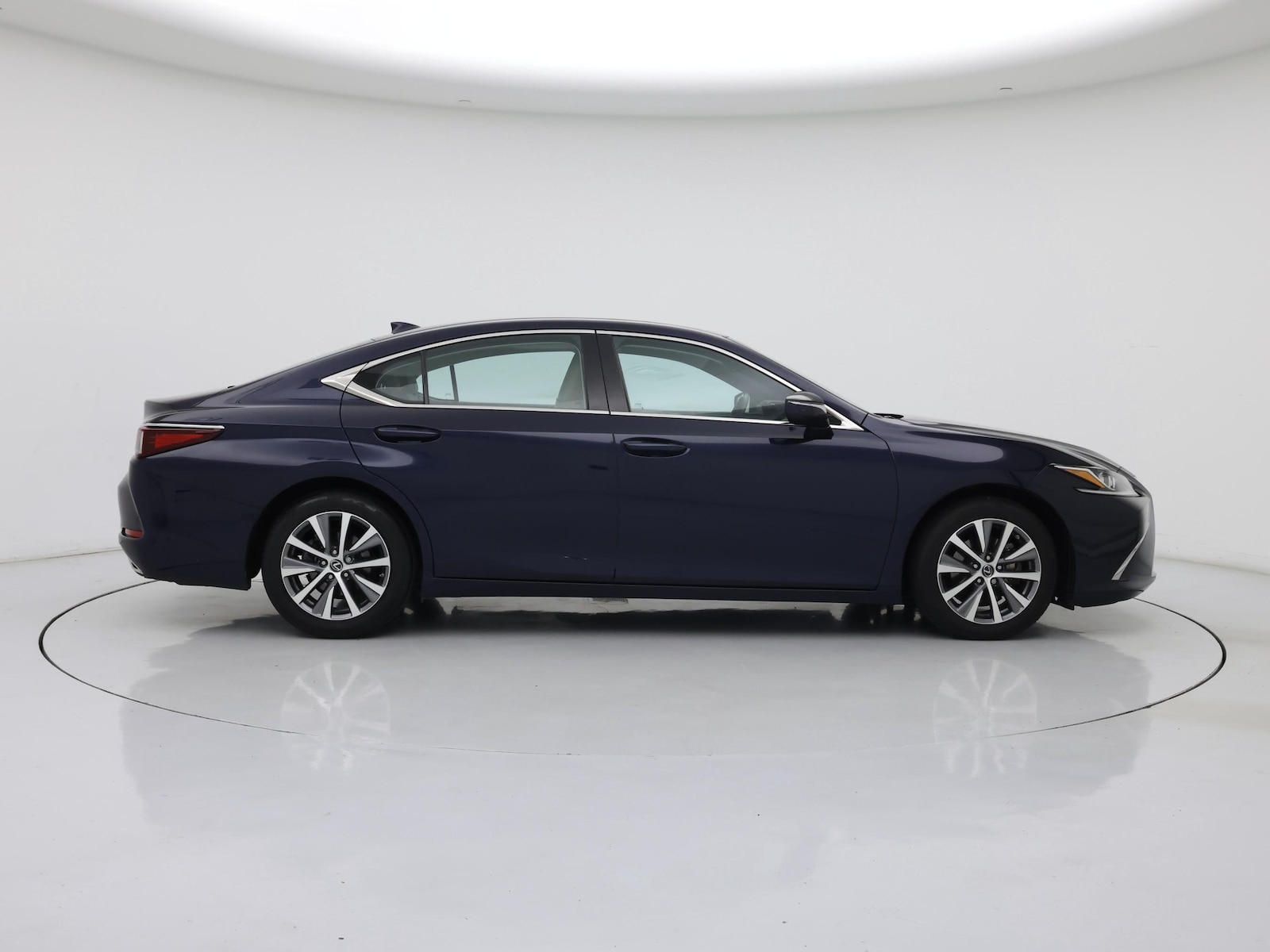 2021 Lexus ES 350 - Photo 21