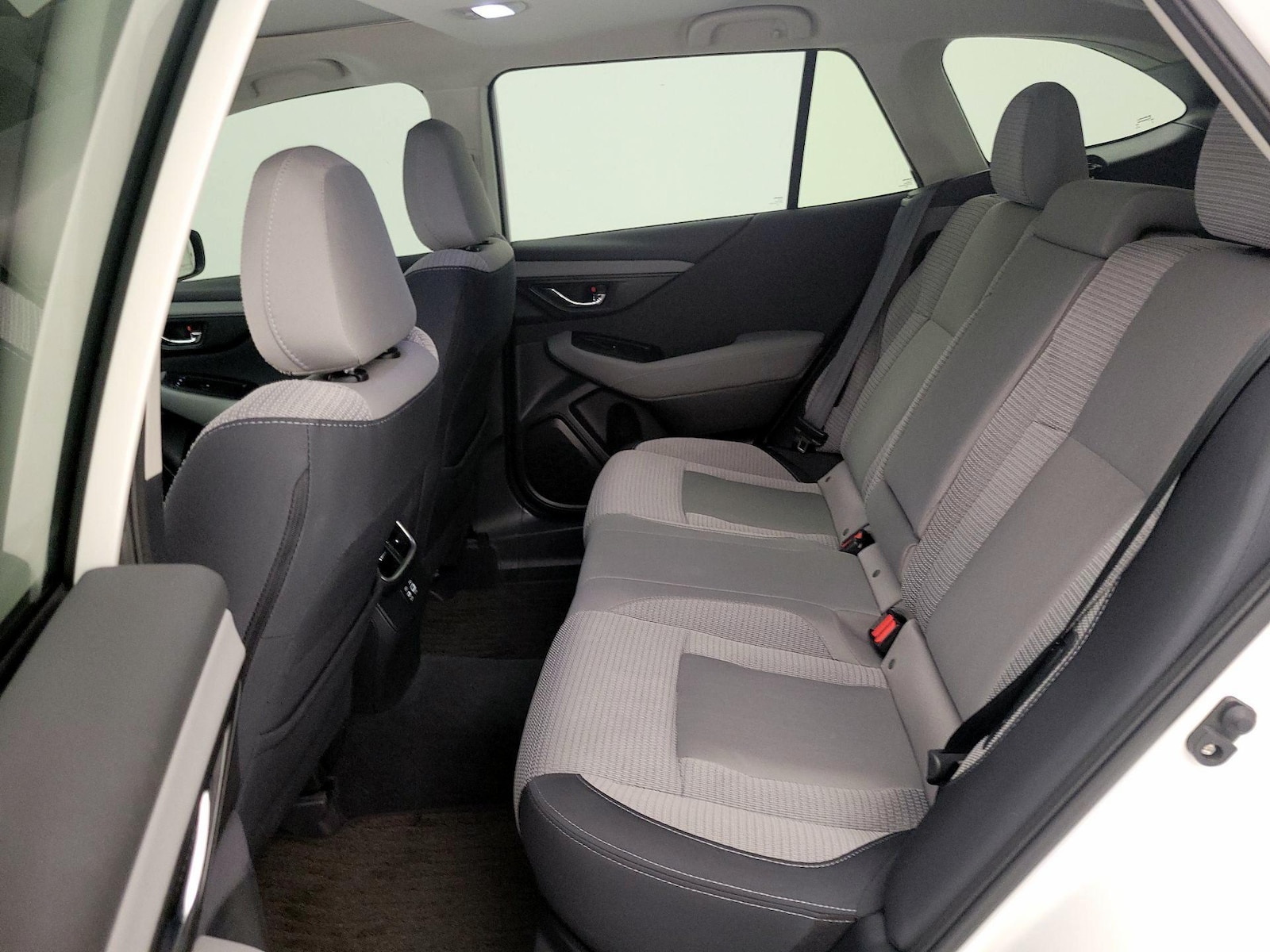 2024 Subaru Outback Premium - Photo 13