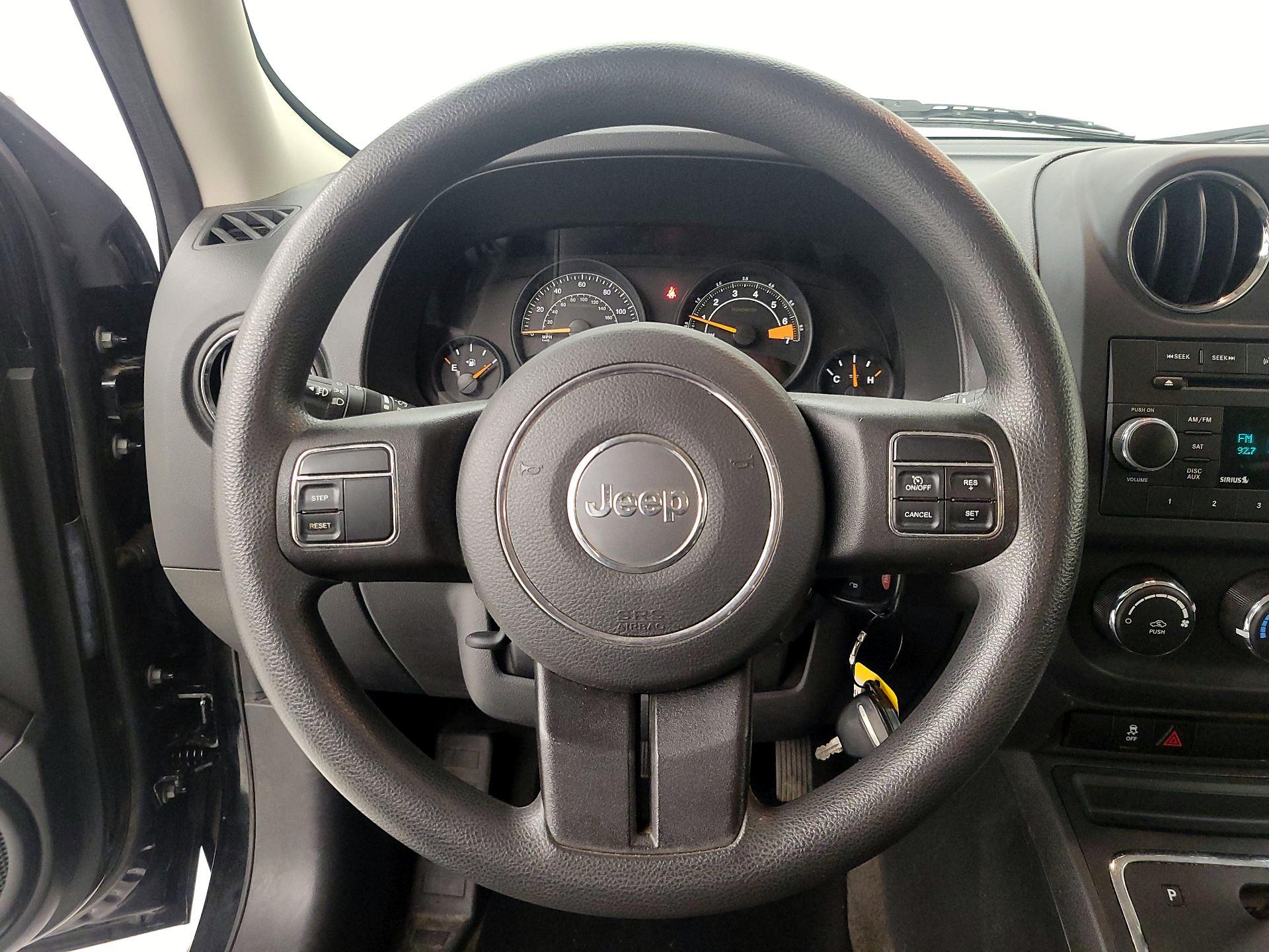 Thumbnail: 2015 Jeep Patriot - 10