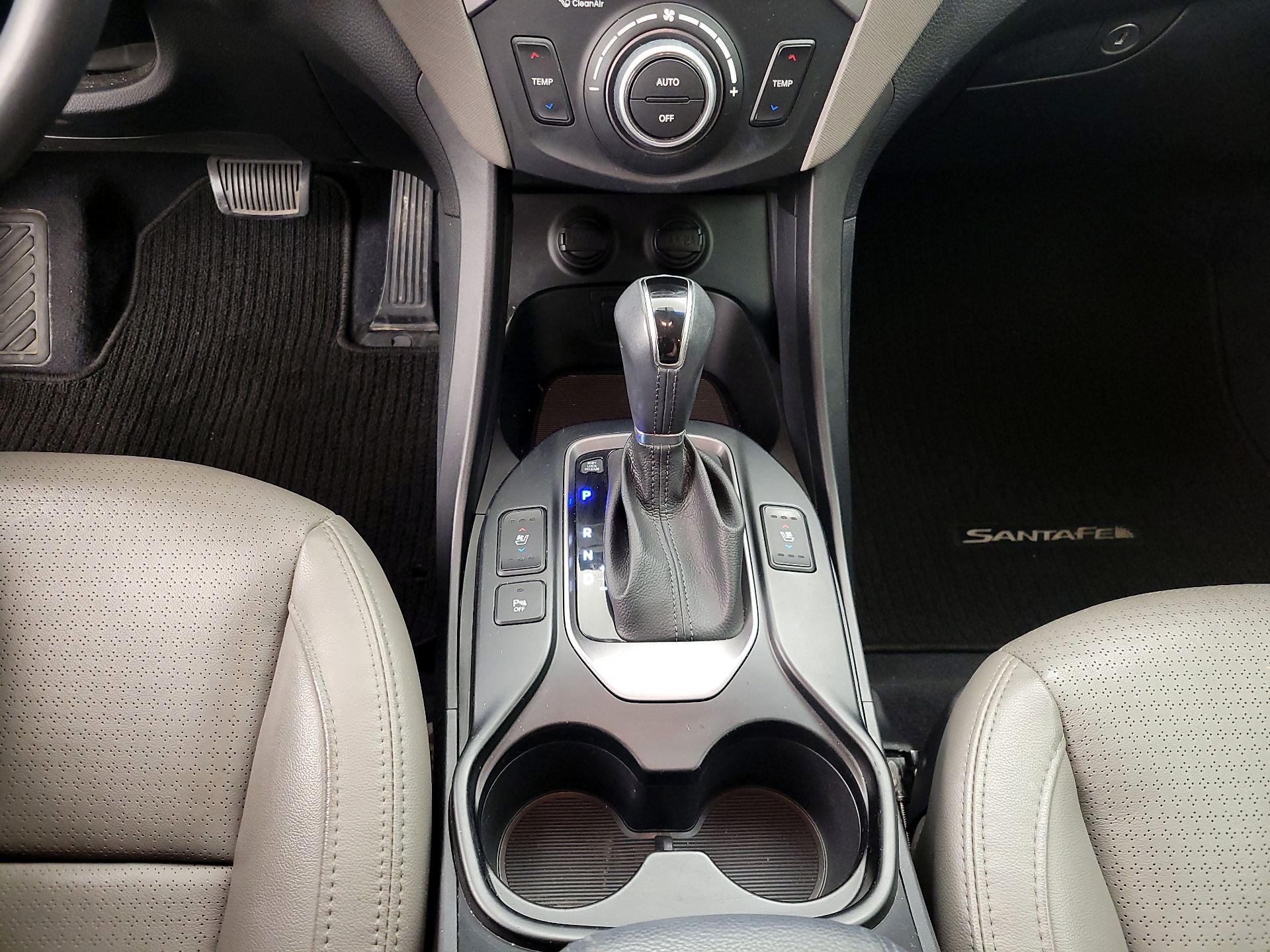 Thumbnail: 2016 Hyundai Santa Fe - 18
