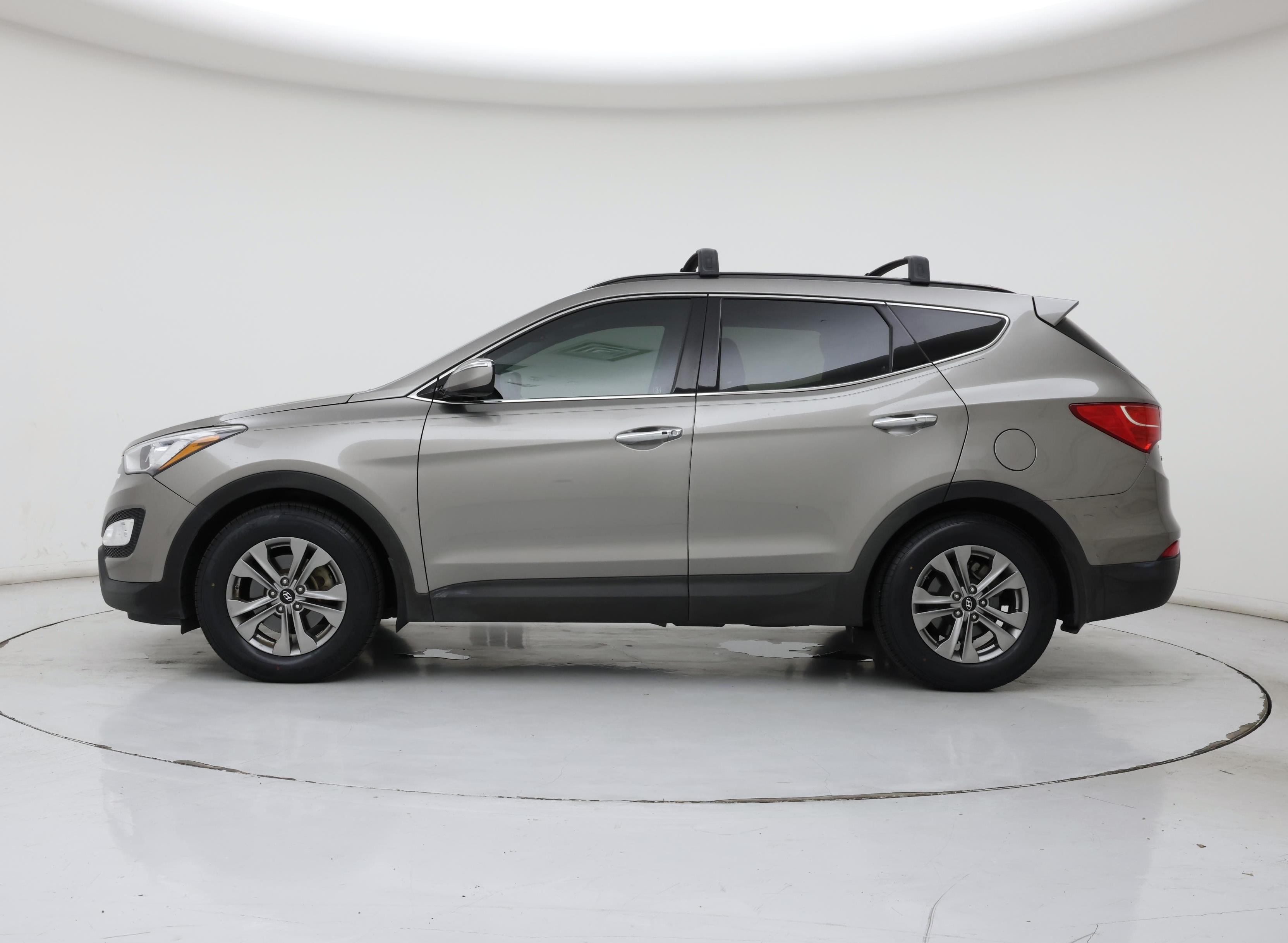 Thumbnail: 2016 Hyundai Santa Fe - 3