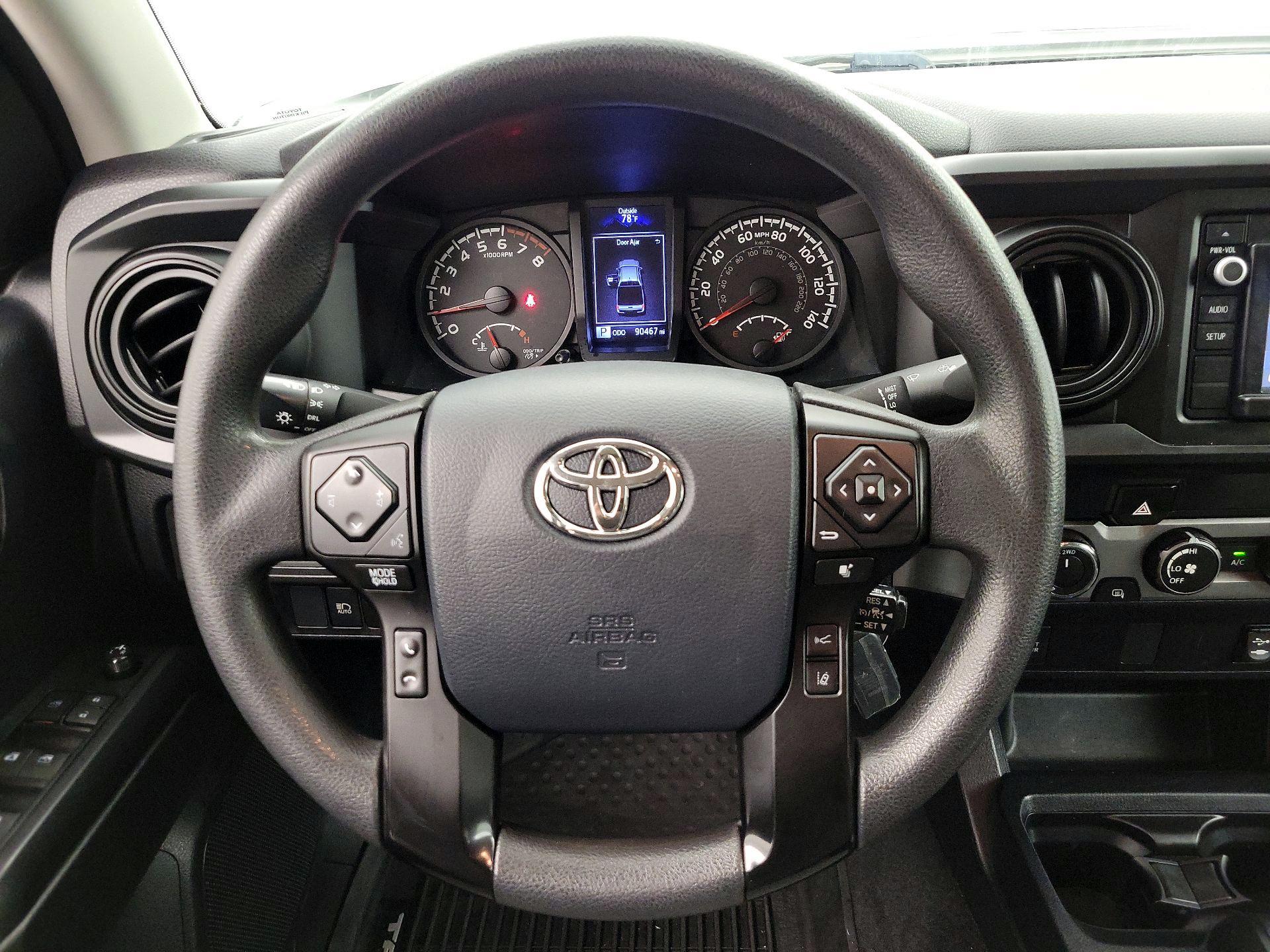 Thumbnail: 2019 Toyota Tacoma - 10