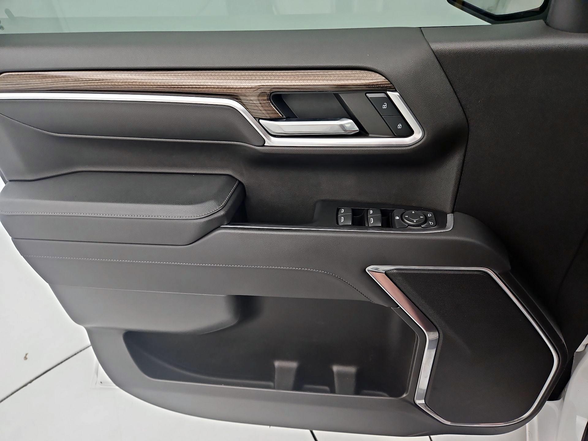 Thumbnail: 2023 Chevrolet Silverado 1500 - 12