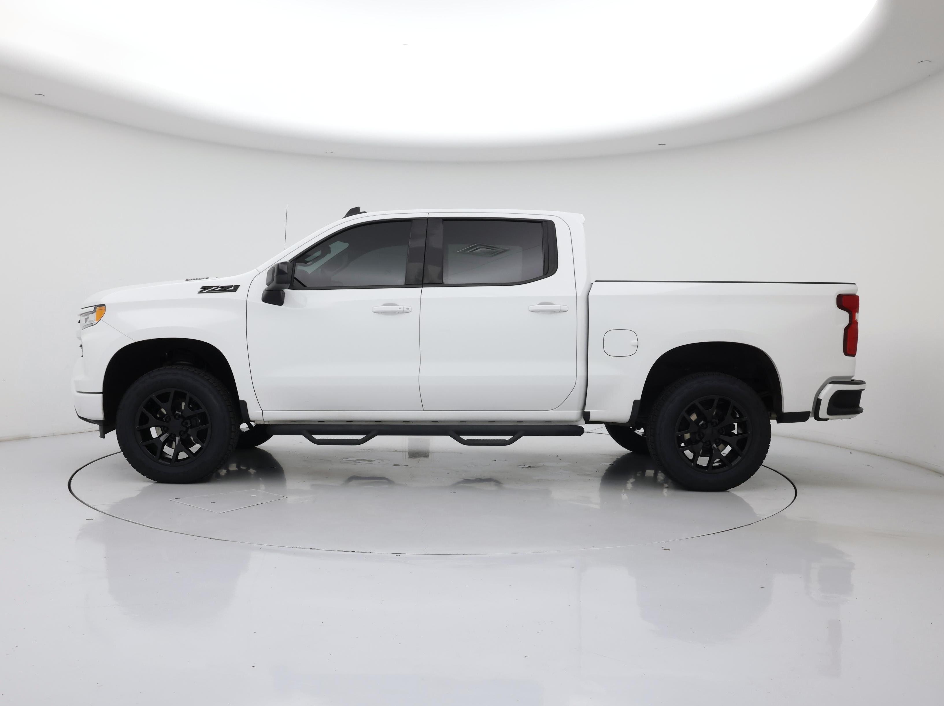 Thumbnail: 2023 Chevrolet Silverado 1500 - 3