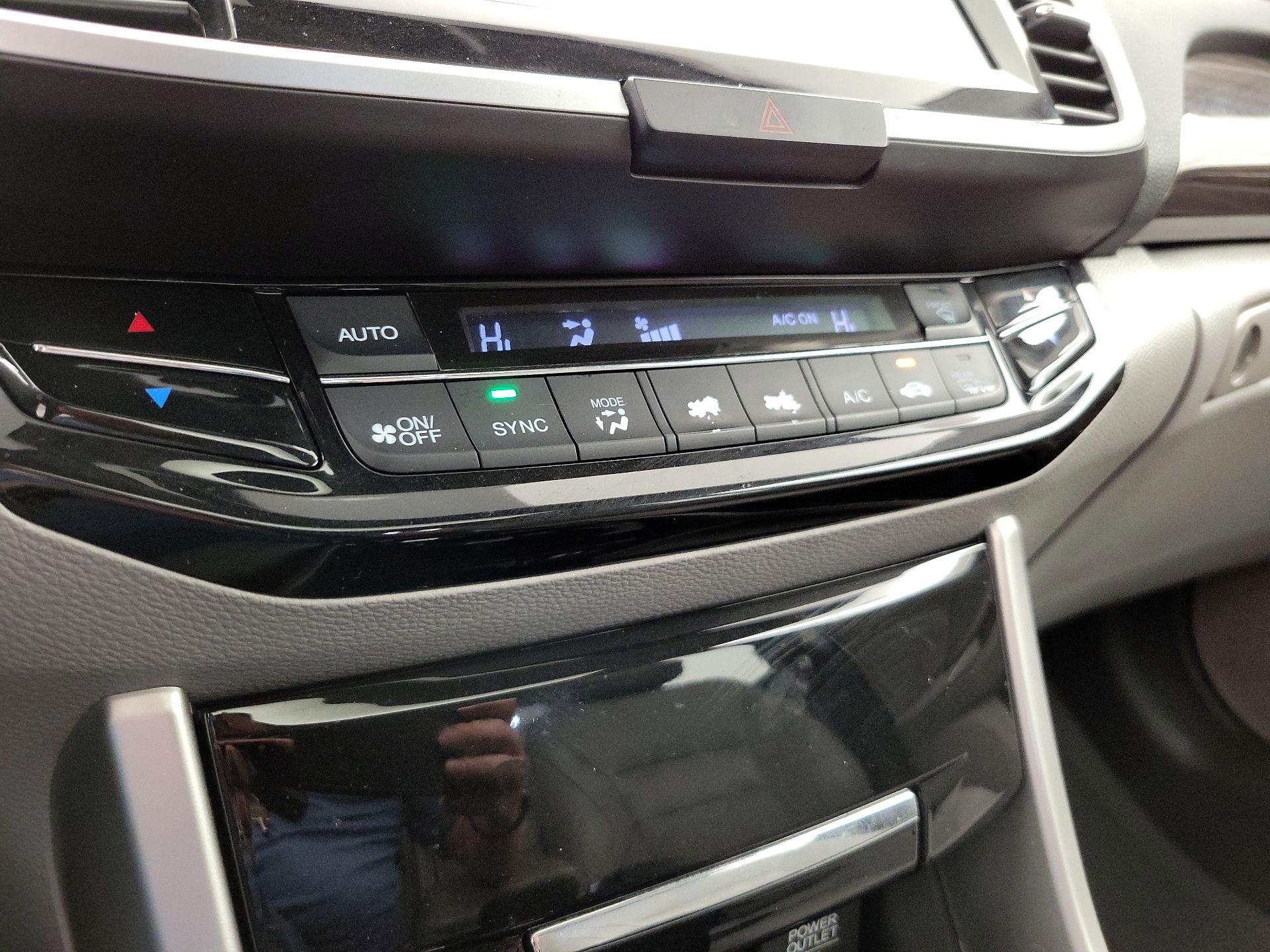 Thumbnail: 2016 Honda Accord - 16