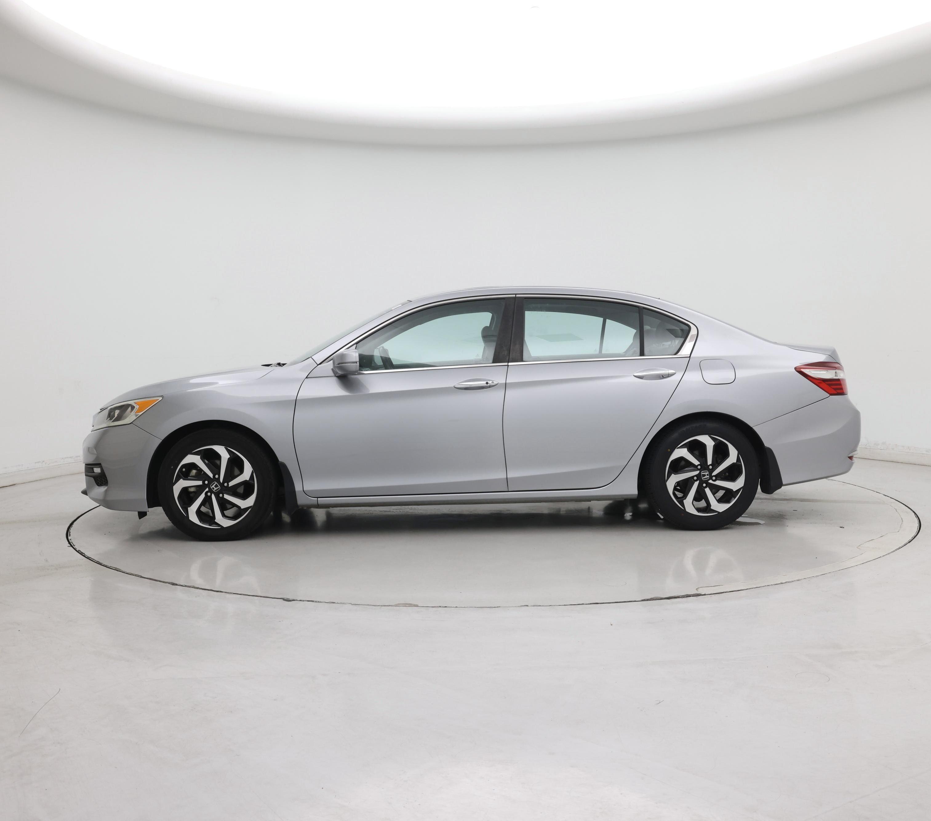 Thumbnail: 2016 Honda Accord - 3