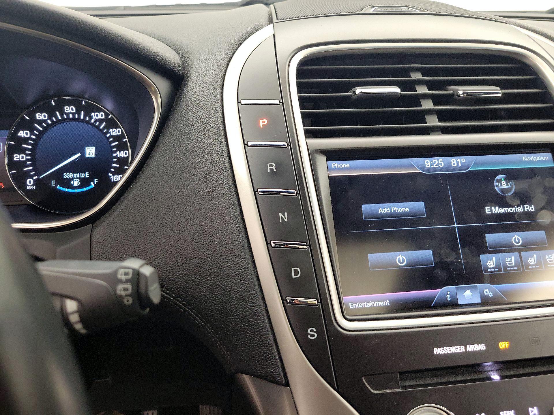 Thumbnail: 2016 Lincoln MKX - 17
