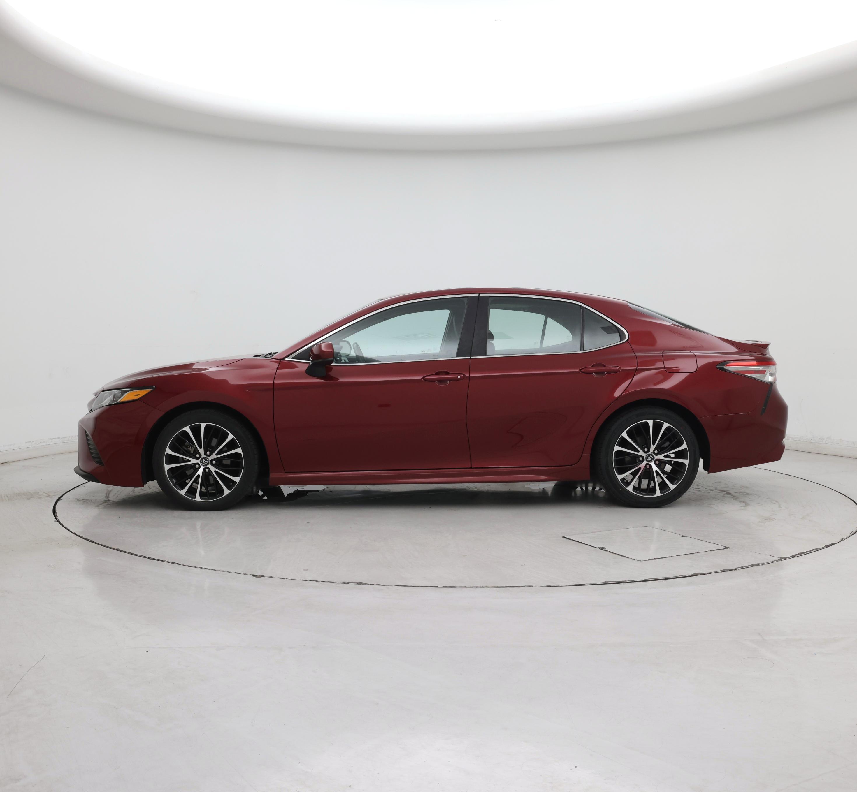 Thumbnail: 2018 Toyota Camry - 3