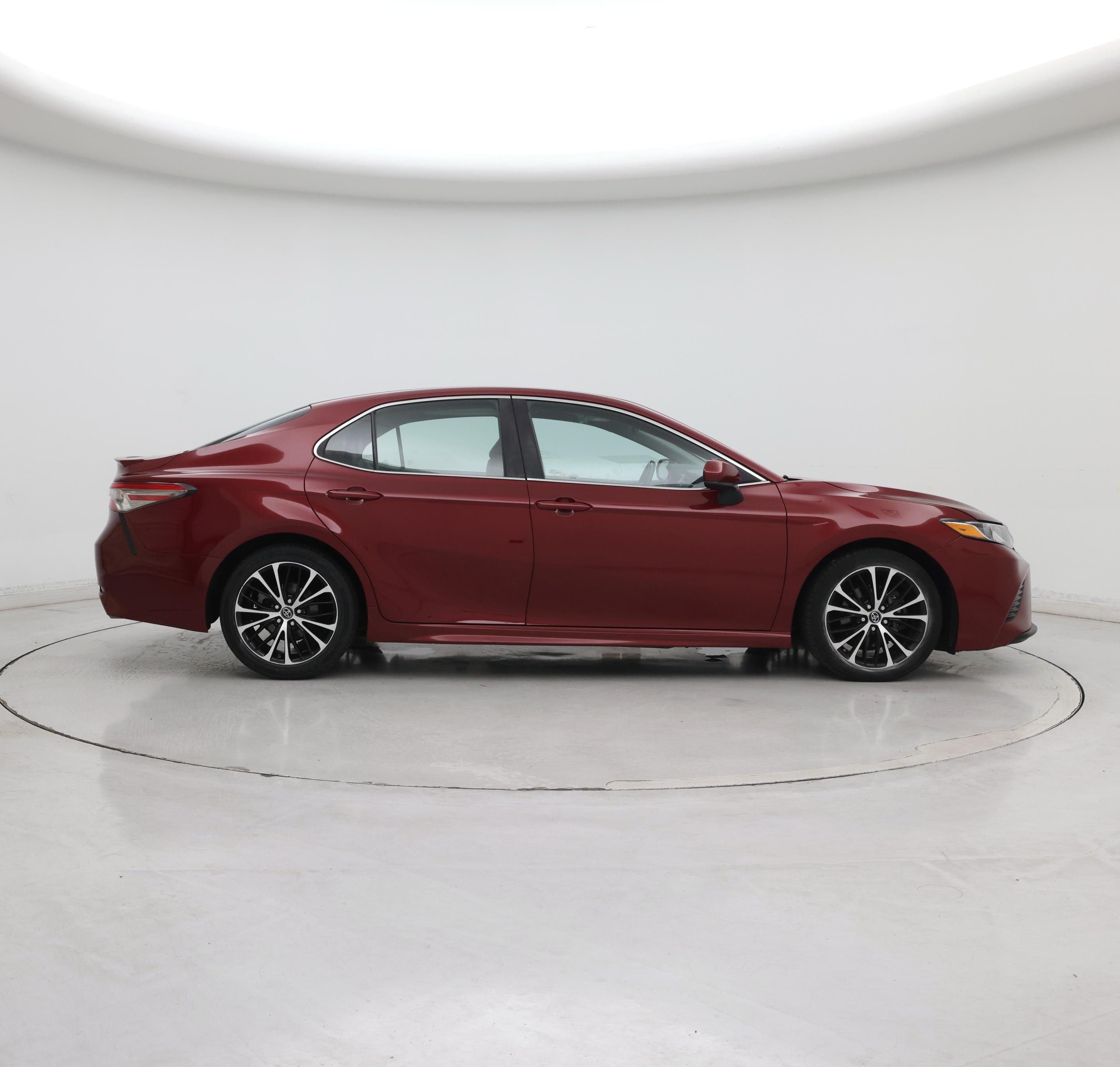 Thumbnail: 2018 Toyota Camry - 7