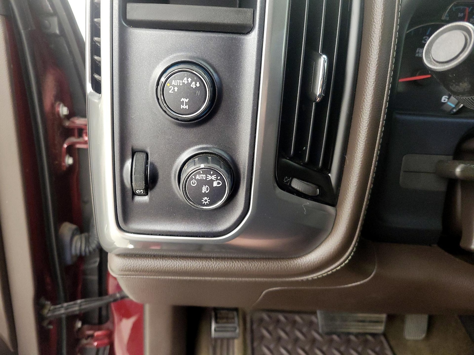 2017 Chevrolet Silverado 1500 LTZ - Photo 14