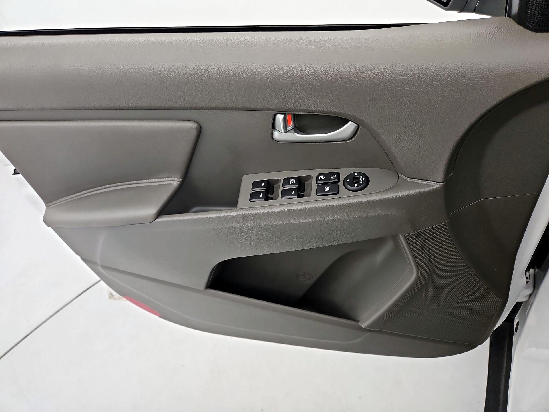 Thumbnail: 2014 Kia Sportage - 12