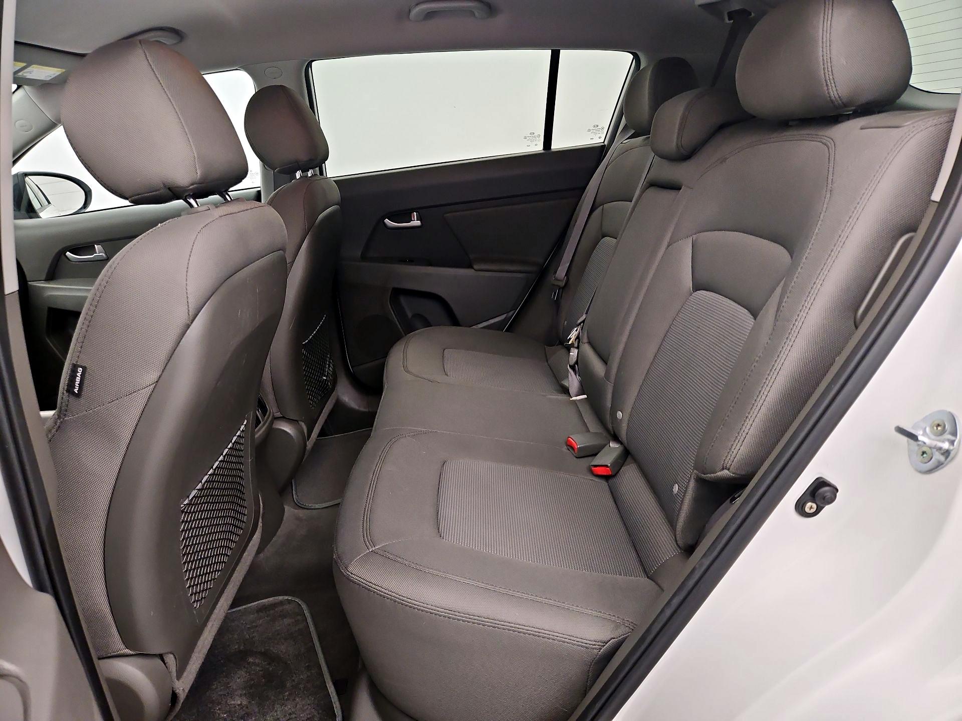 Thumbnail: 2014 Kia Sportage - 18
