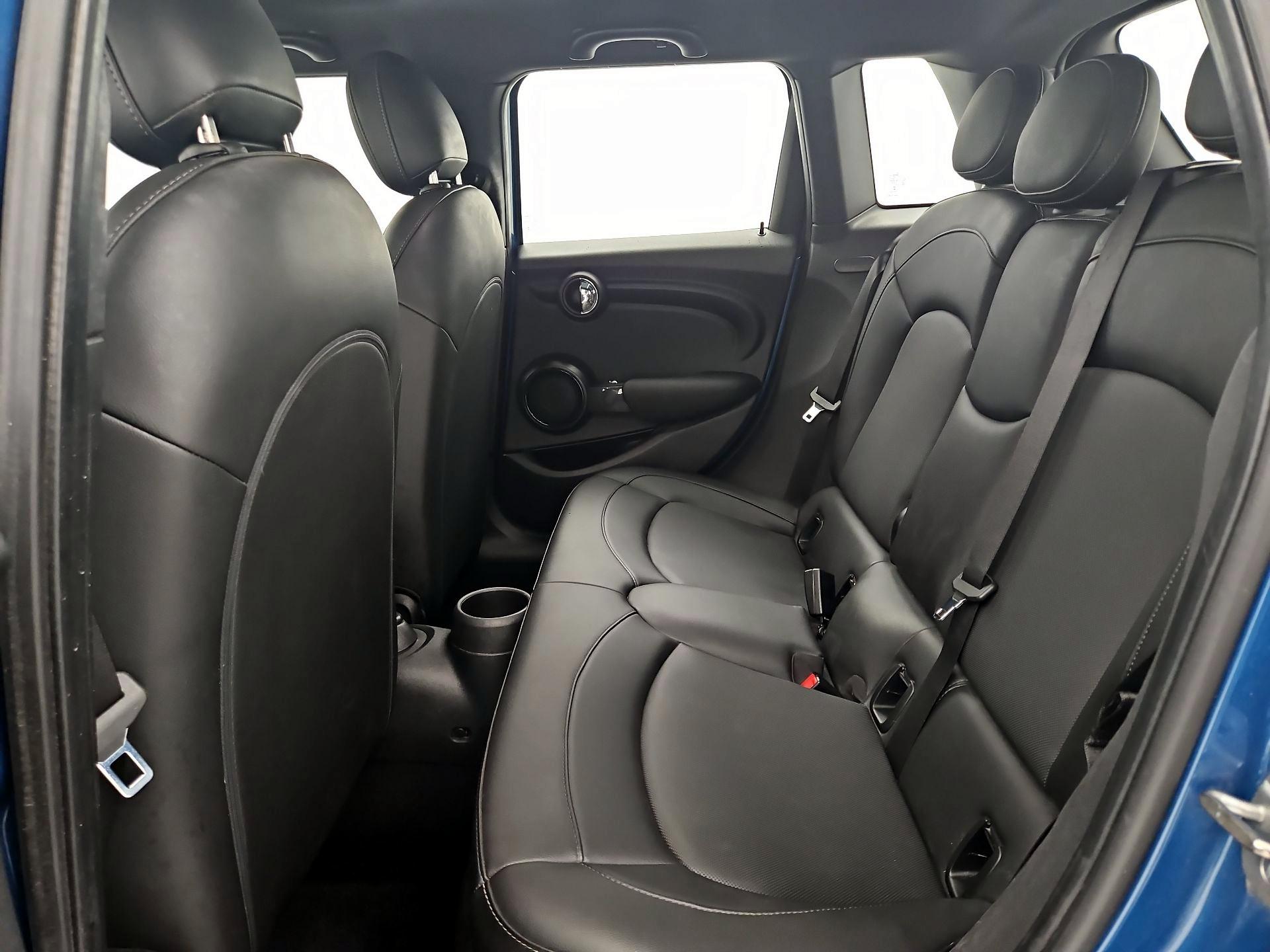 Thumbnail: 2022 MINI Cooper Hardtop - 20